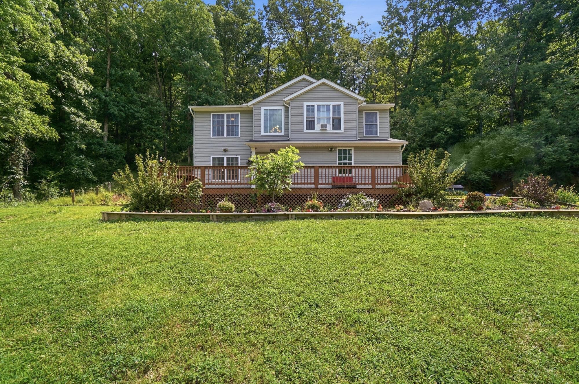 9535 Rain Rock Road NE, Newark, OH 43055