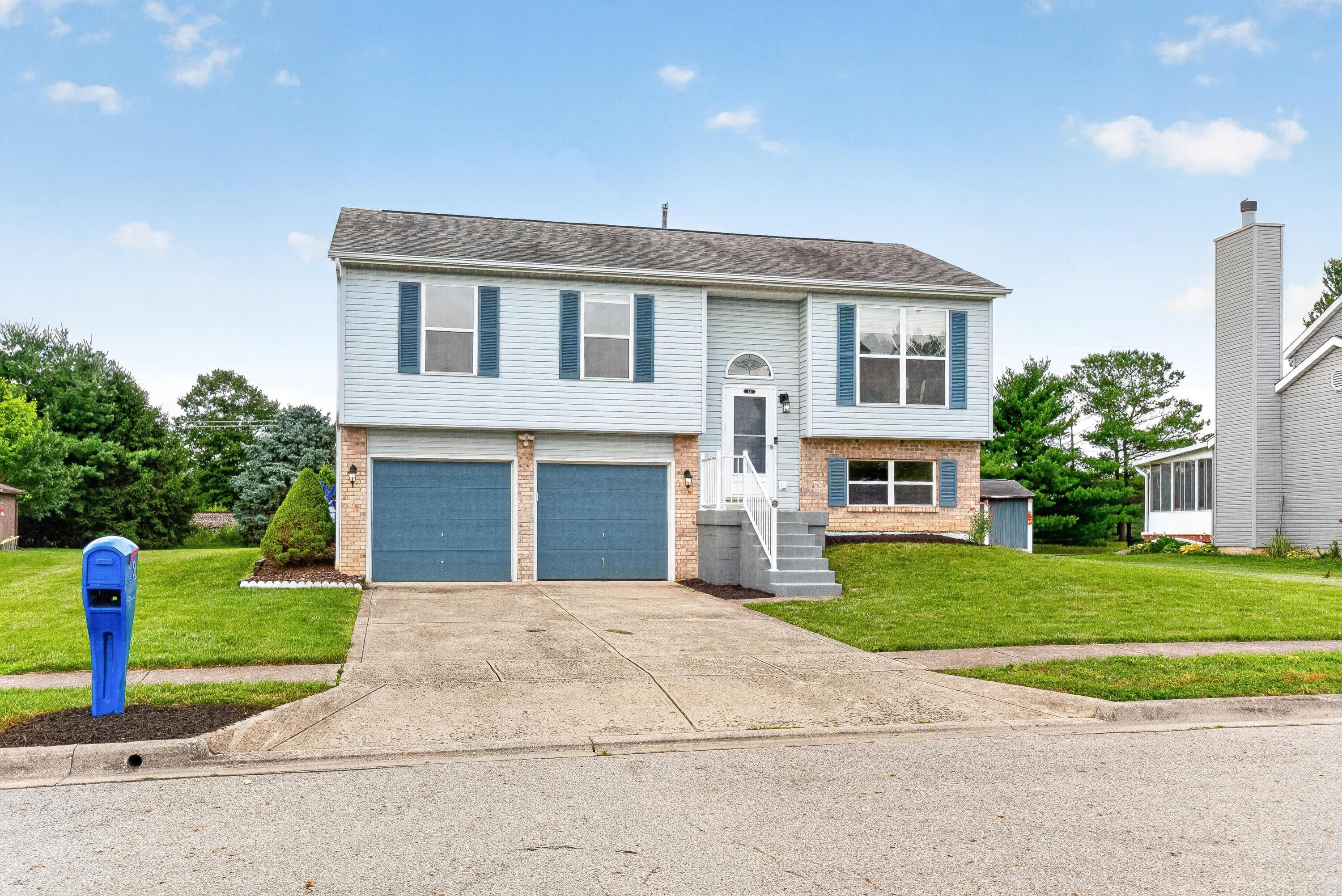 56 Ashton Drive, Ashville, OH 43103