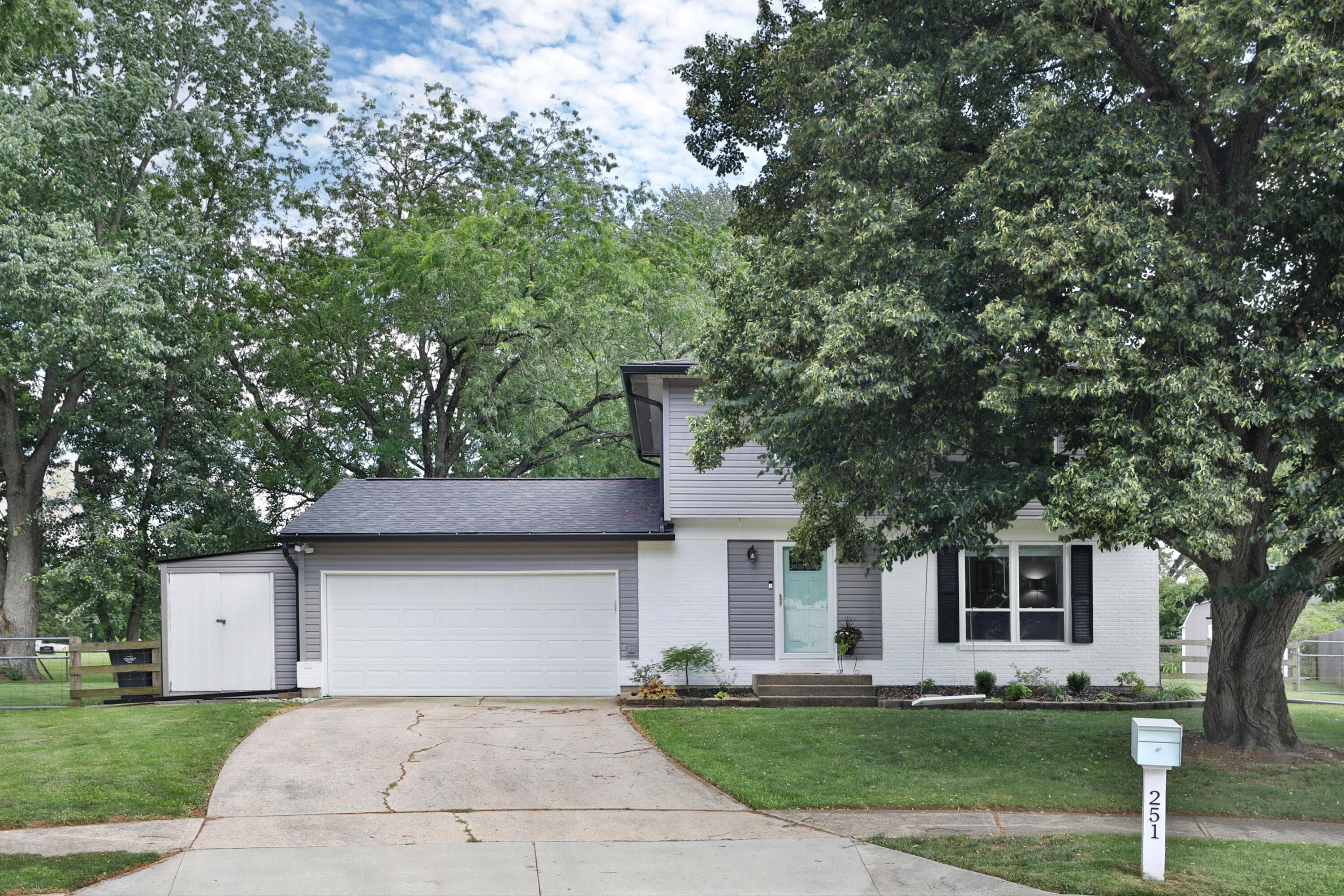 251 Cotswold Place, Gahanna, OH