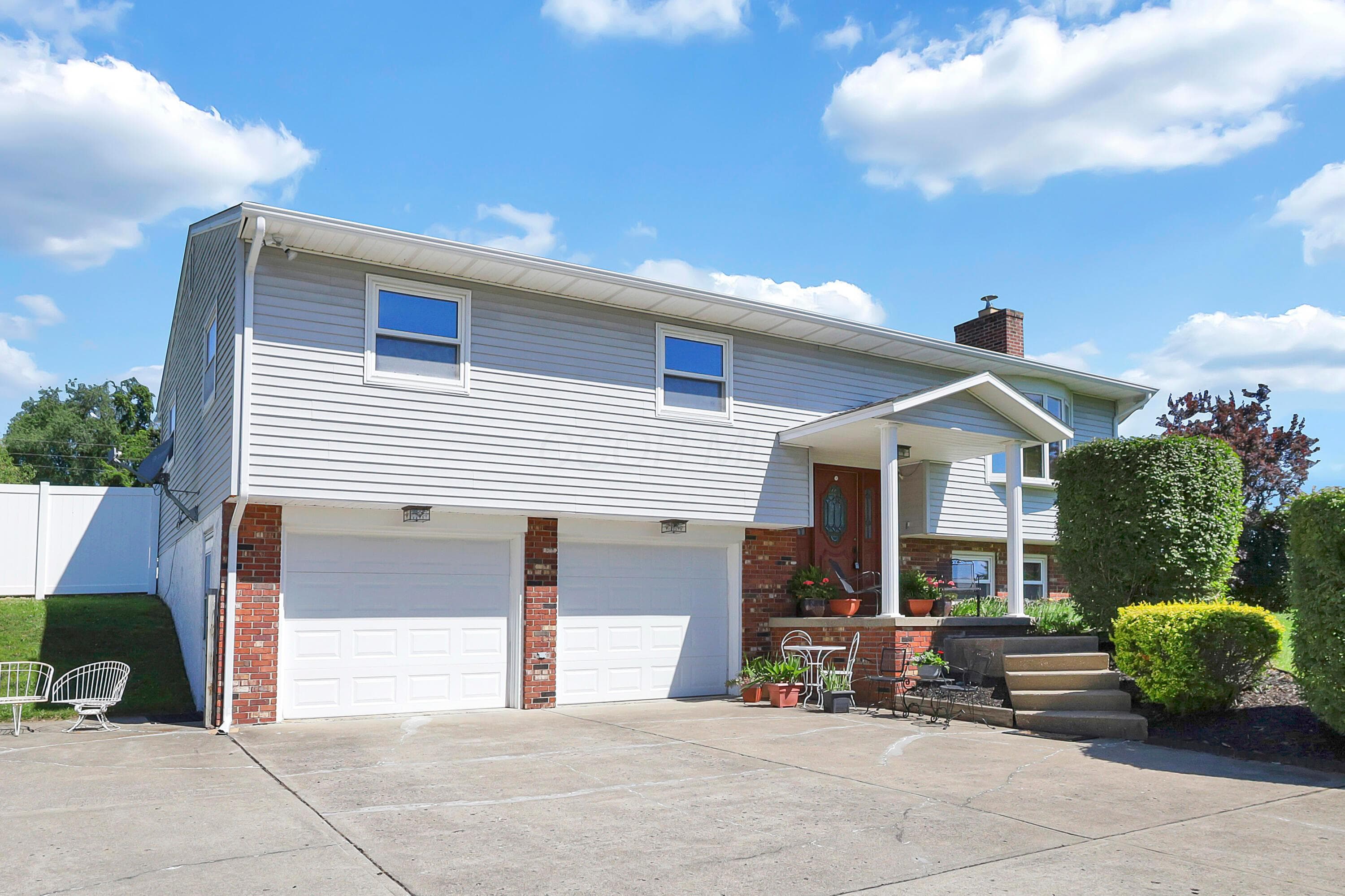 3023 Valley View Road NE, Lancaster, OH 43130