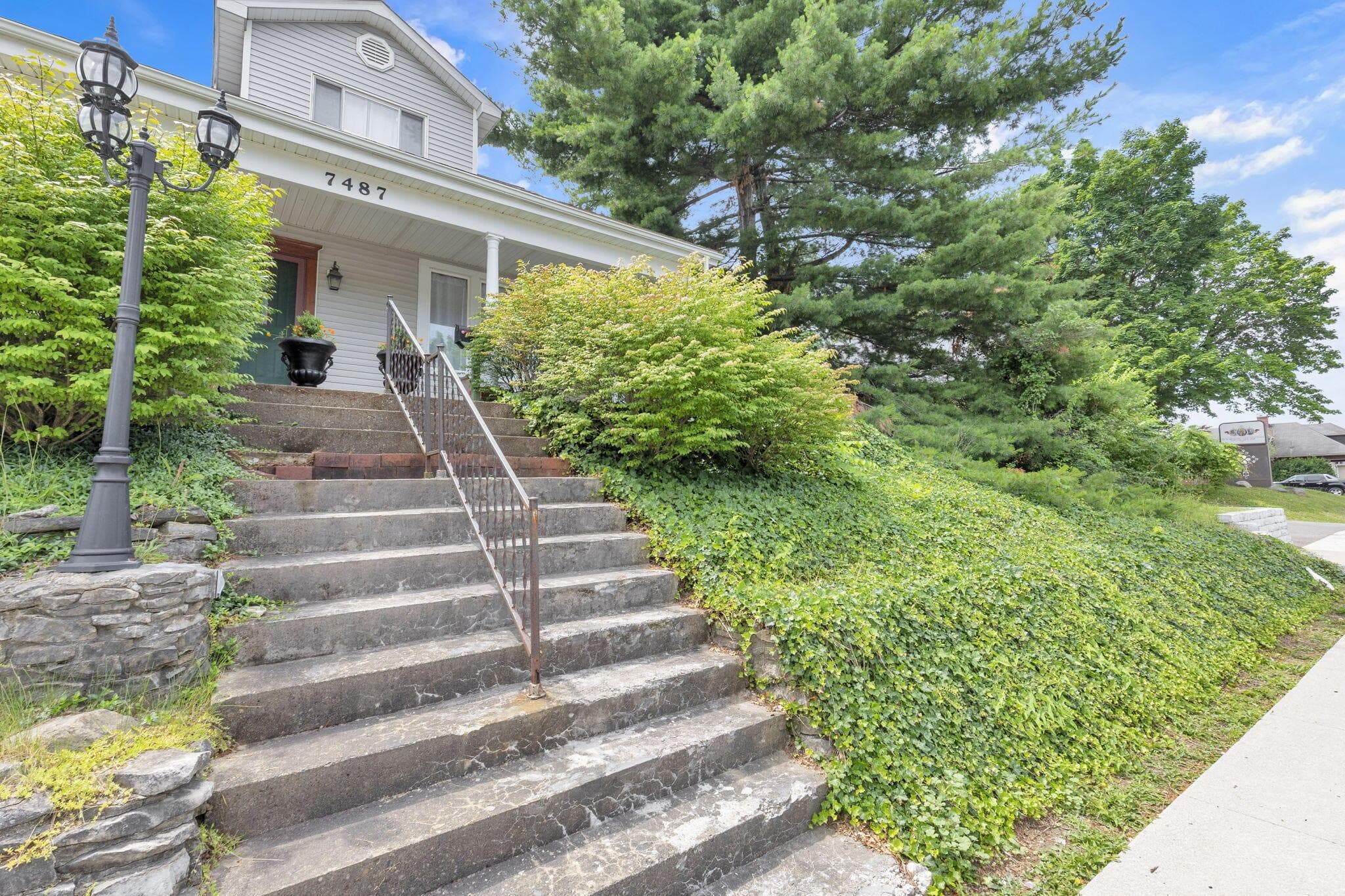 7487 E Main Street, Reynoldsburg, OH 43068