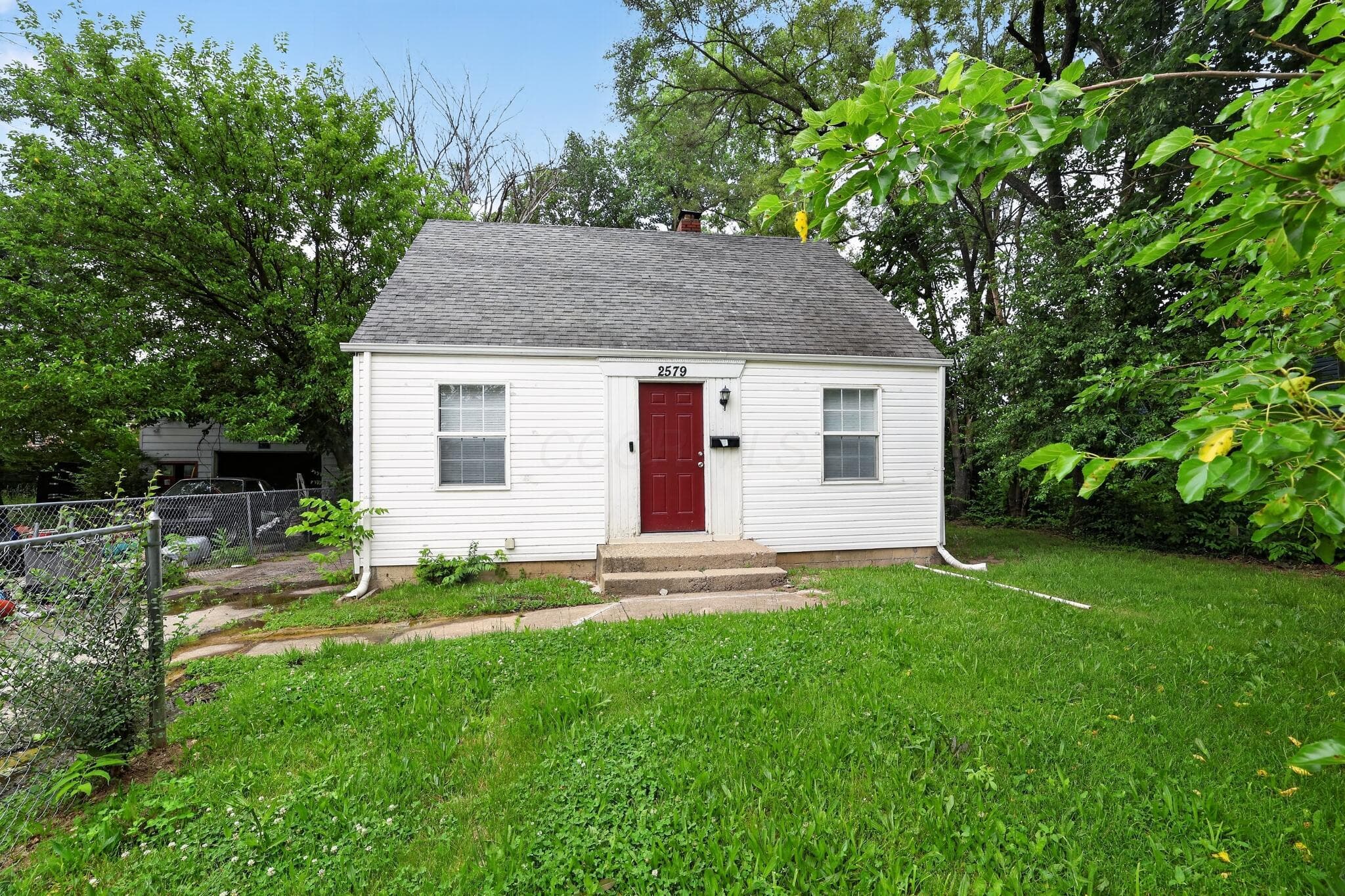 2579 Lexington Avenue, Columbus, OH 43211