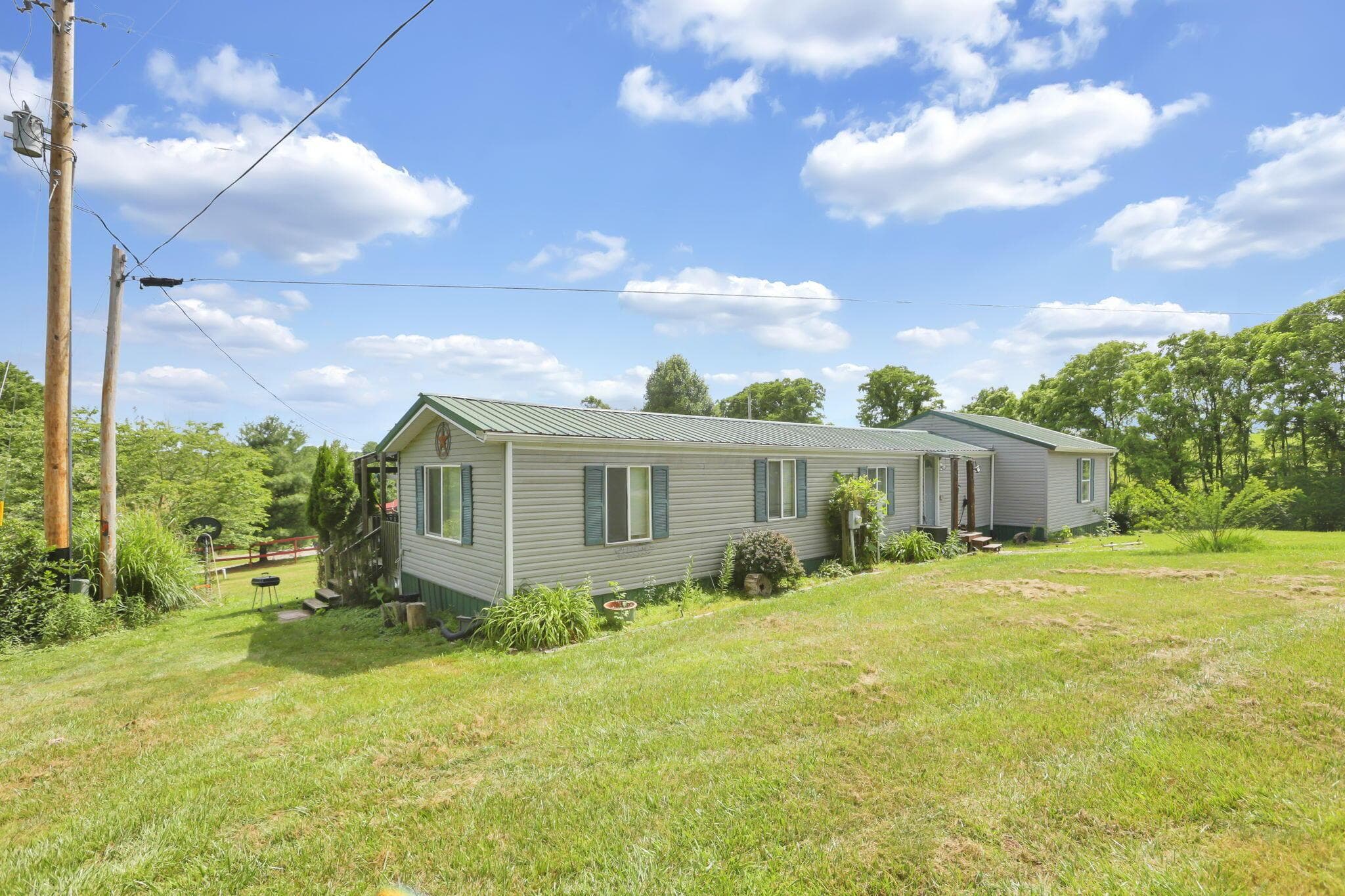24559 Huffines Road, Rockbridge, OH 43149