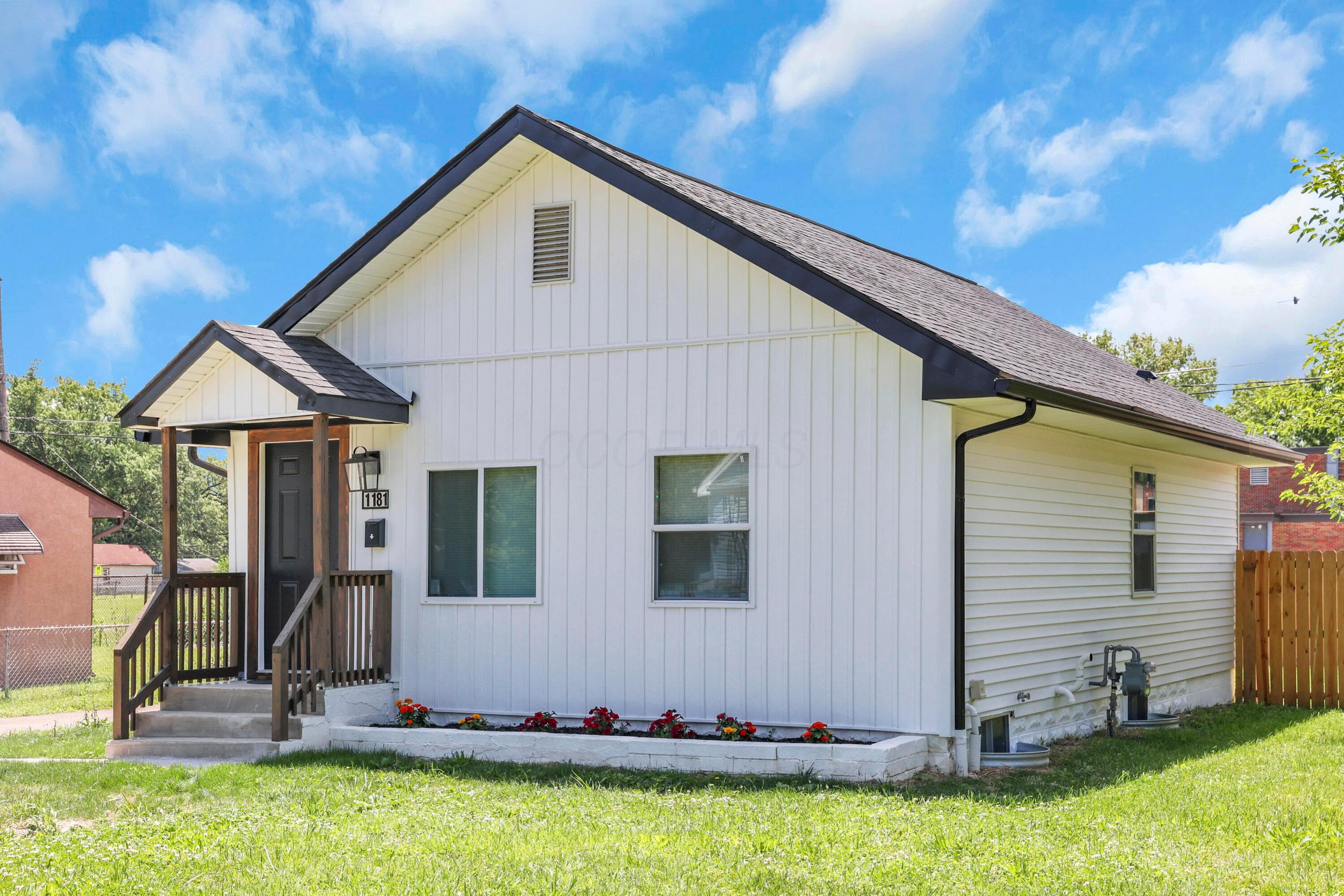 1181 Minnesota Avenue, Columbus, OH 43211