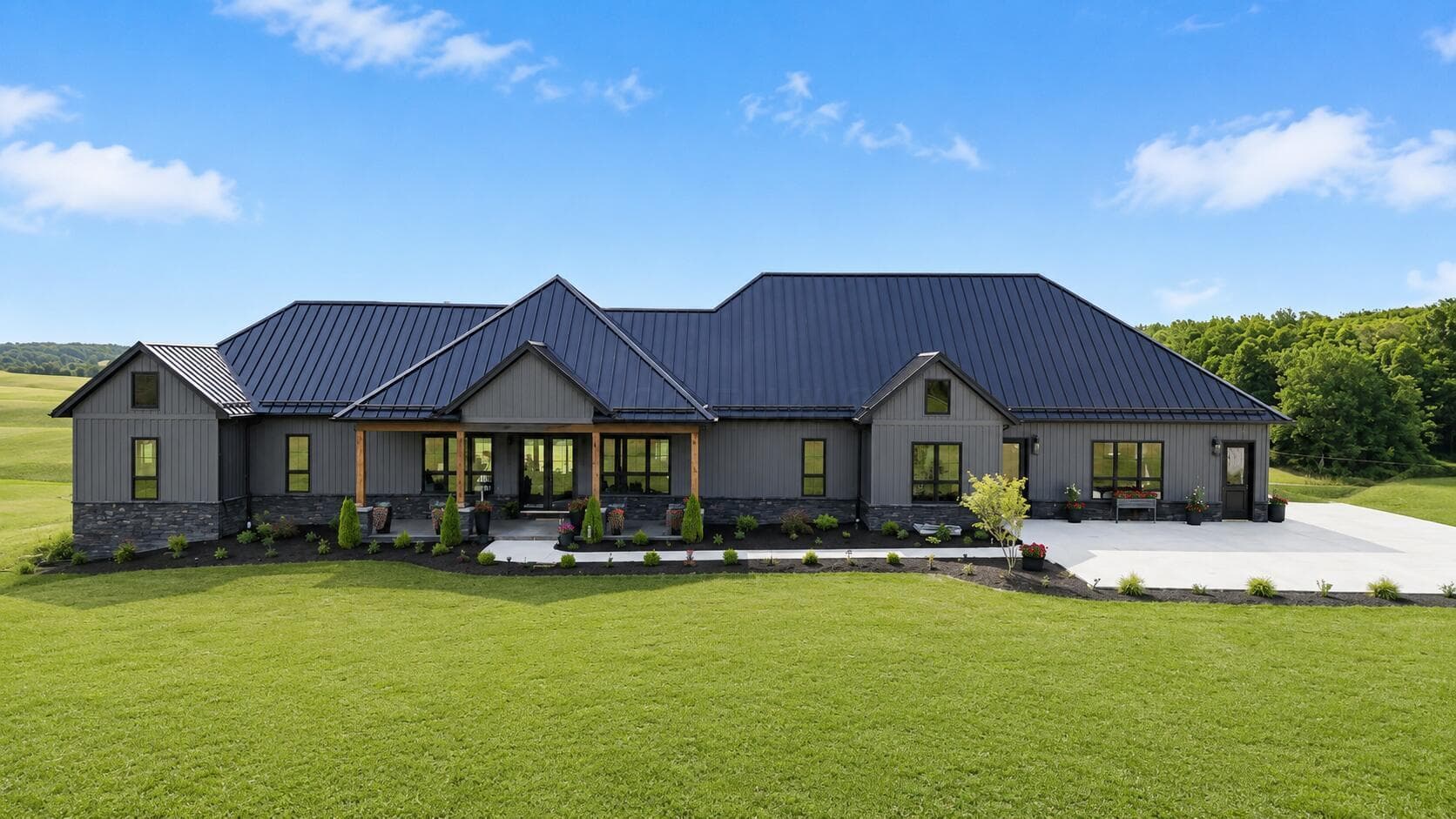 17100 N Liberty Road, Fredericktown, OH 43019