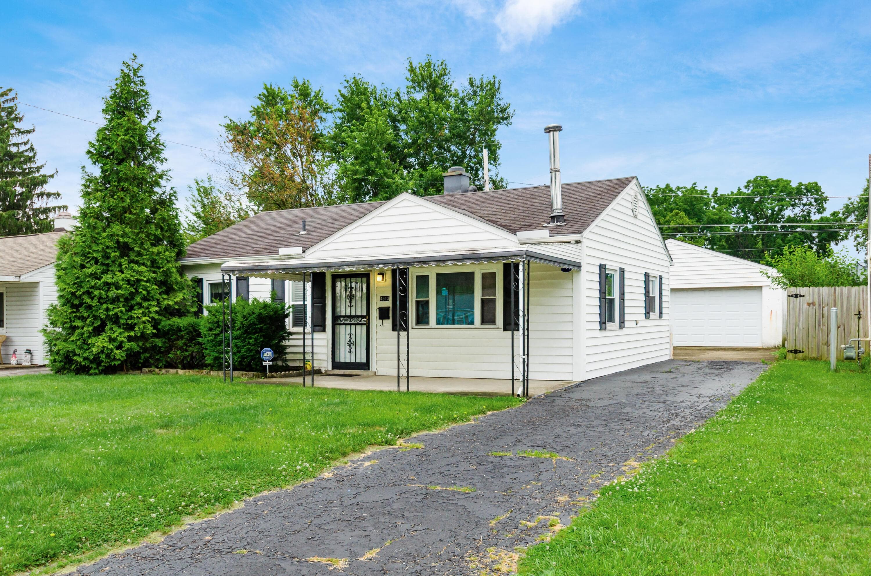 4513 Saint Ann Lane, Whitehall, OH 43213