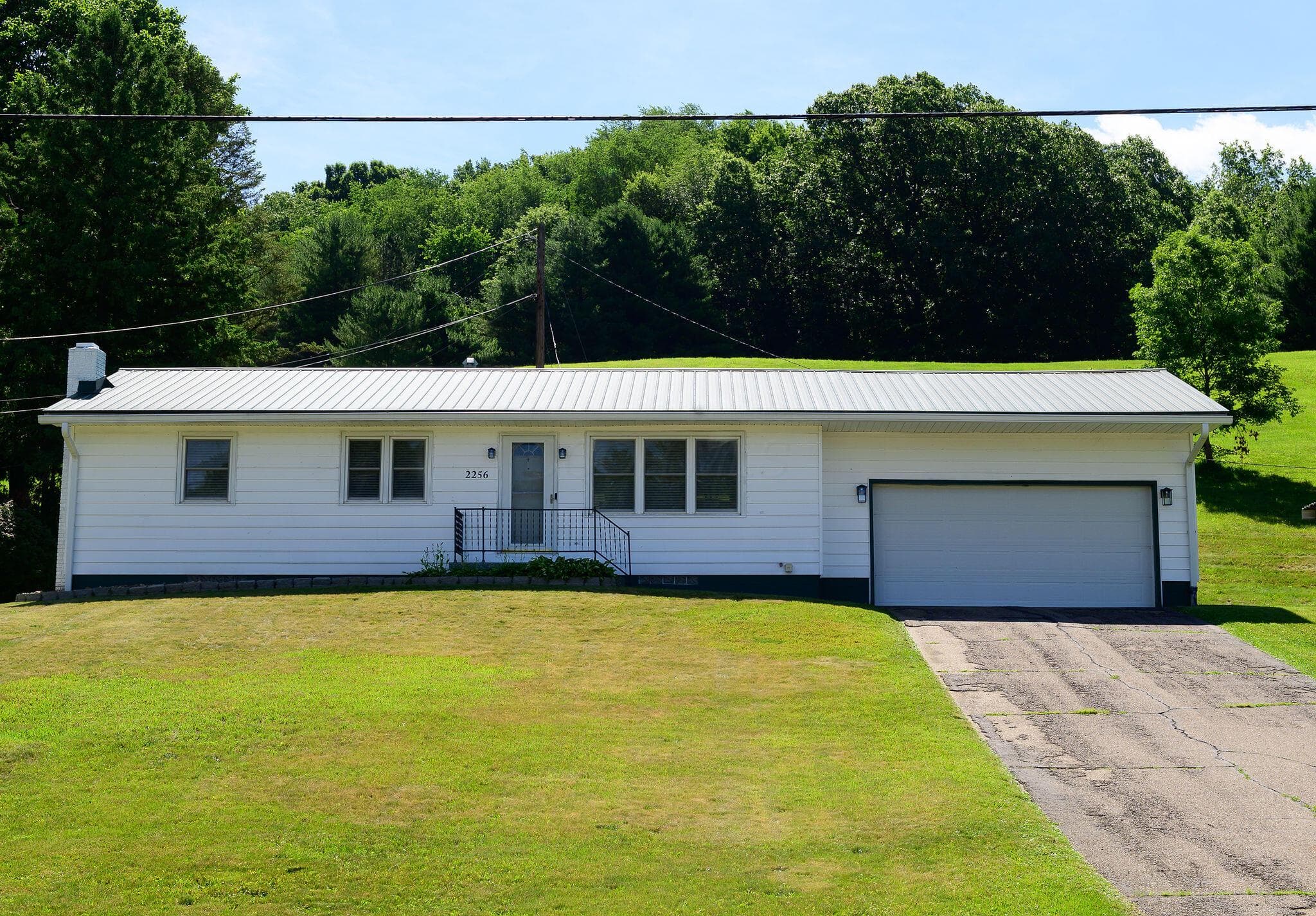 2256 Otsego Avenue, Coshocton, OH 43812