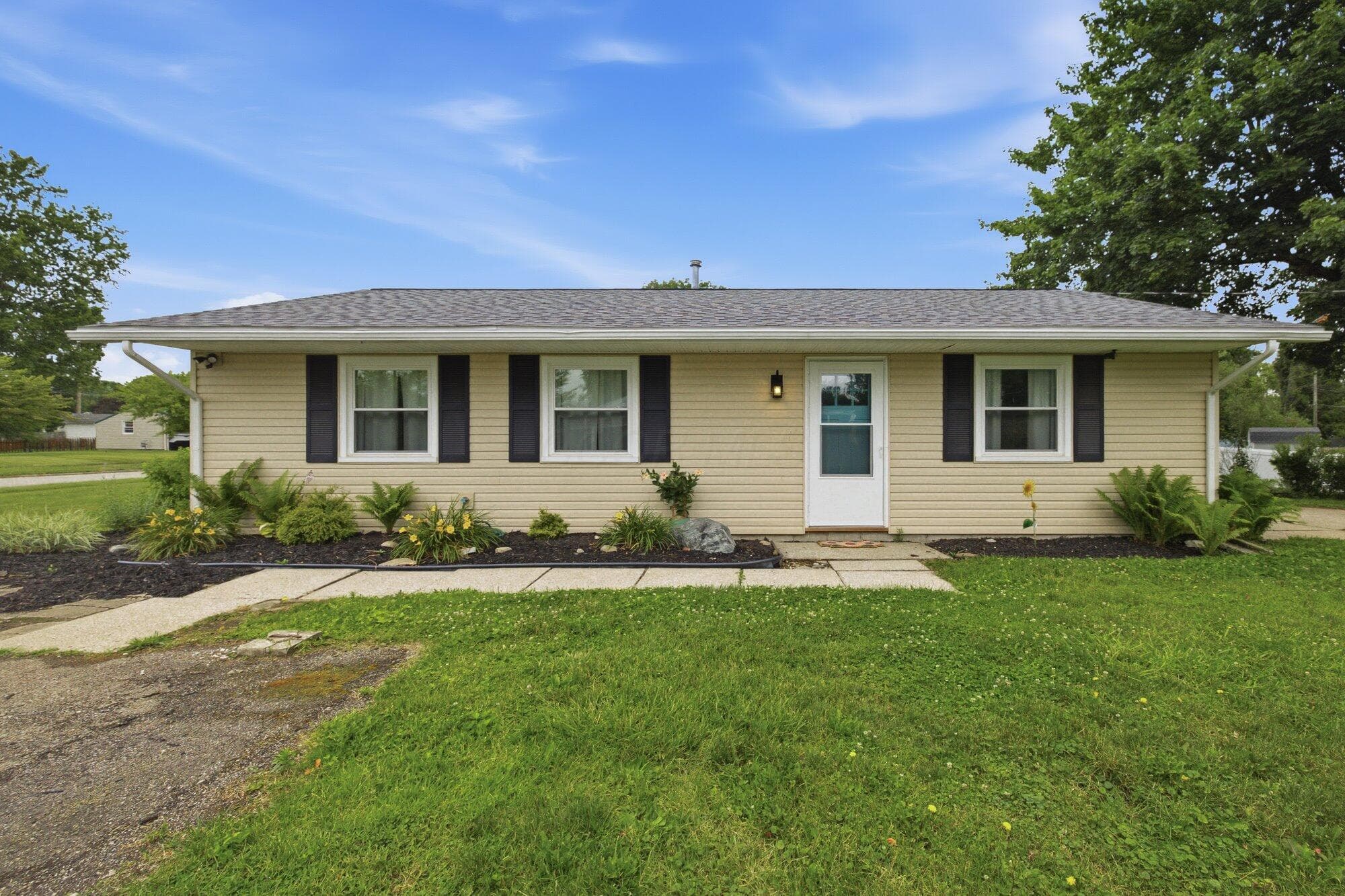 118 Sherwood Drive, Lexington, OH 44904