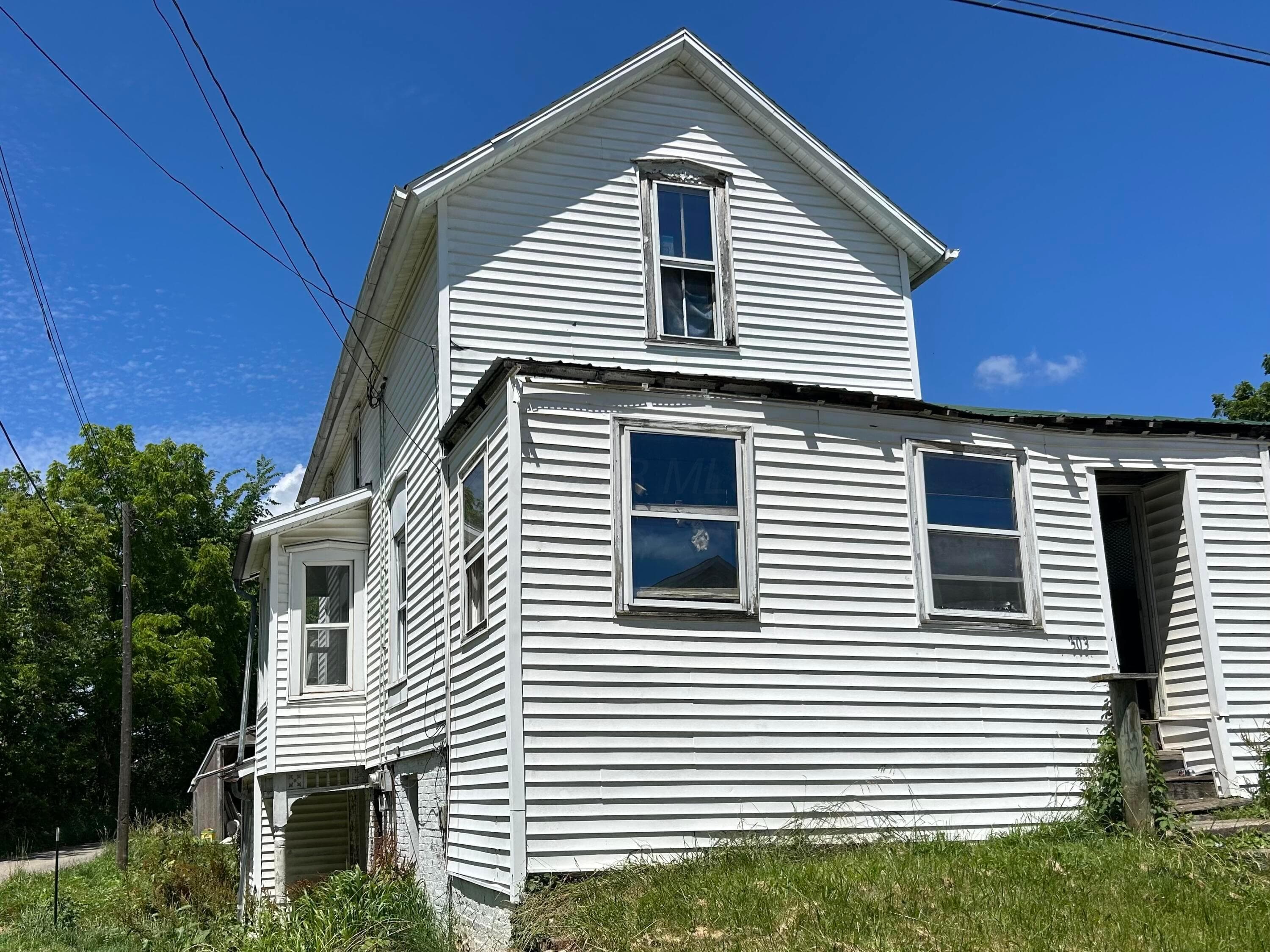 303 High Street, Mansfield, OH 44903