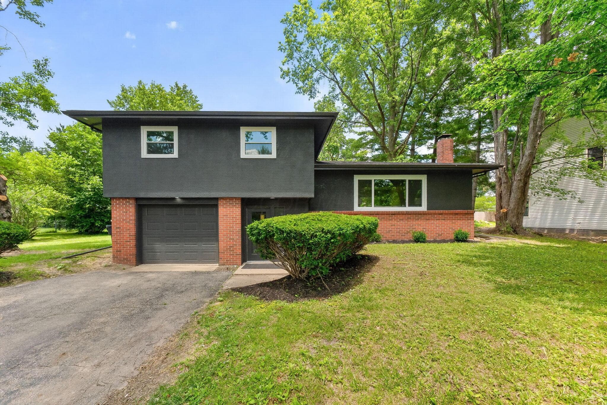 218 Blacks Road SW, Pataskala, OH