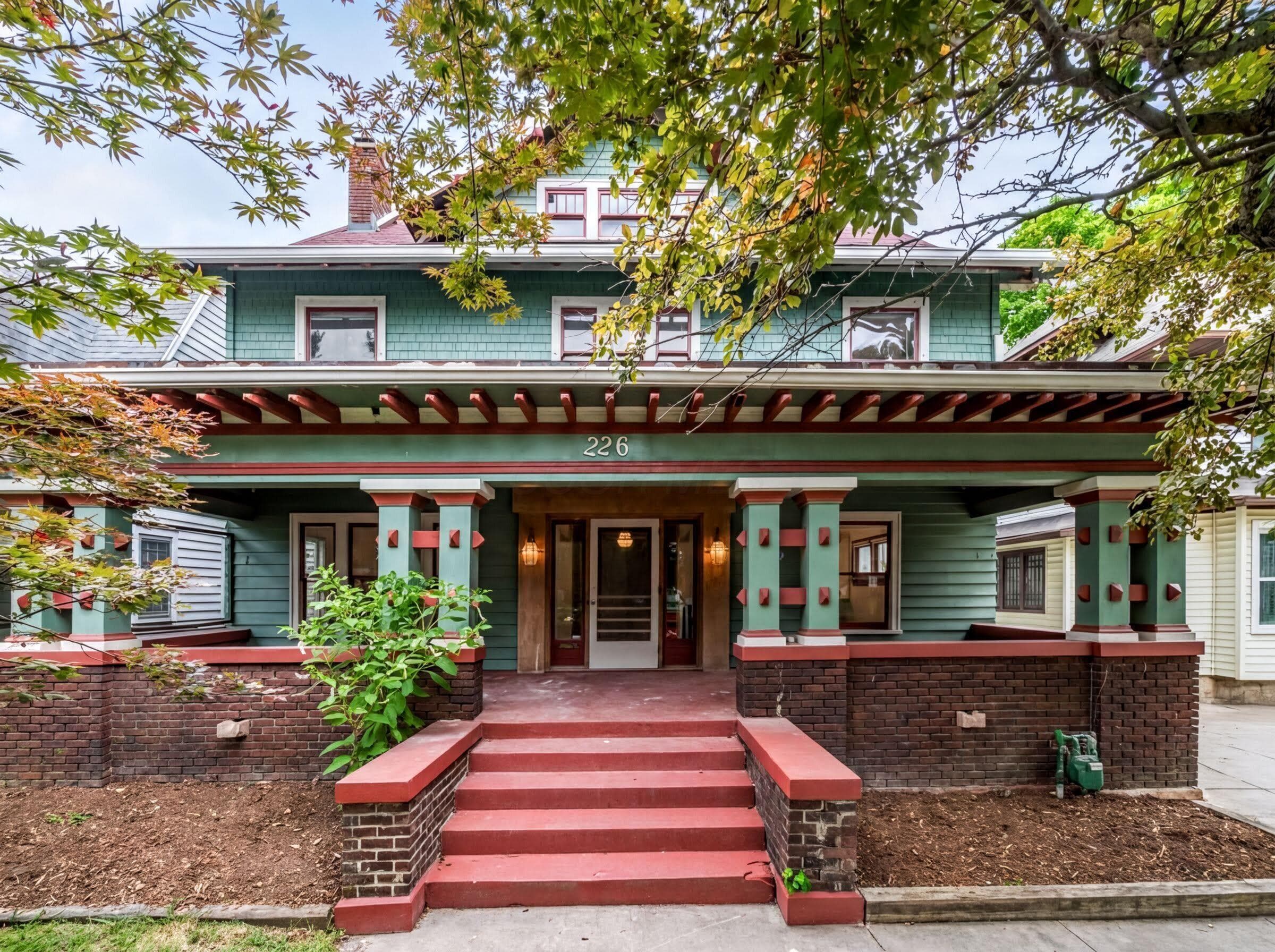 226 E Cassilly Street, Springfield, OH 45503