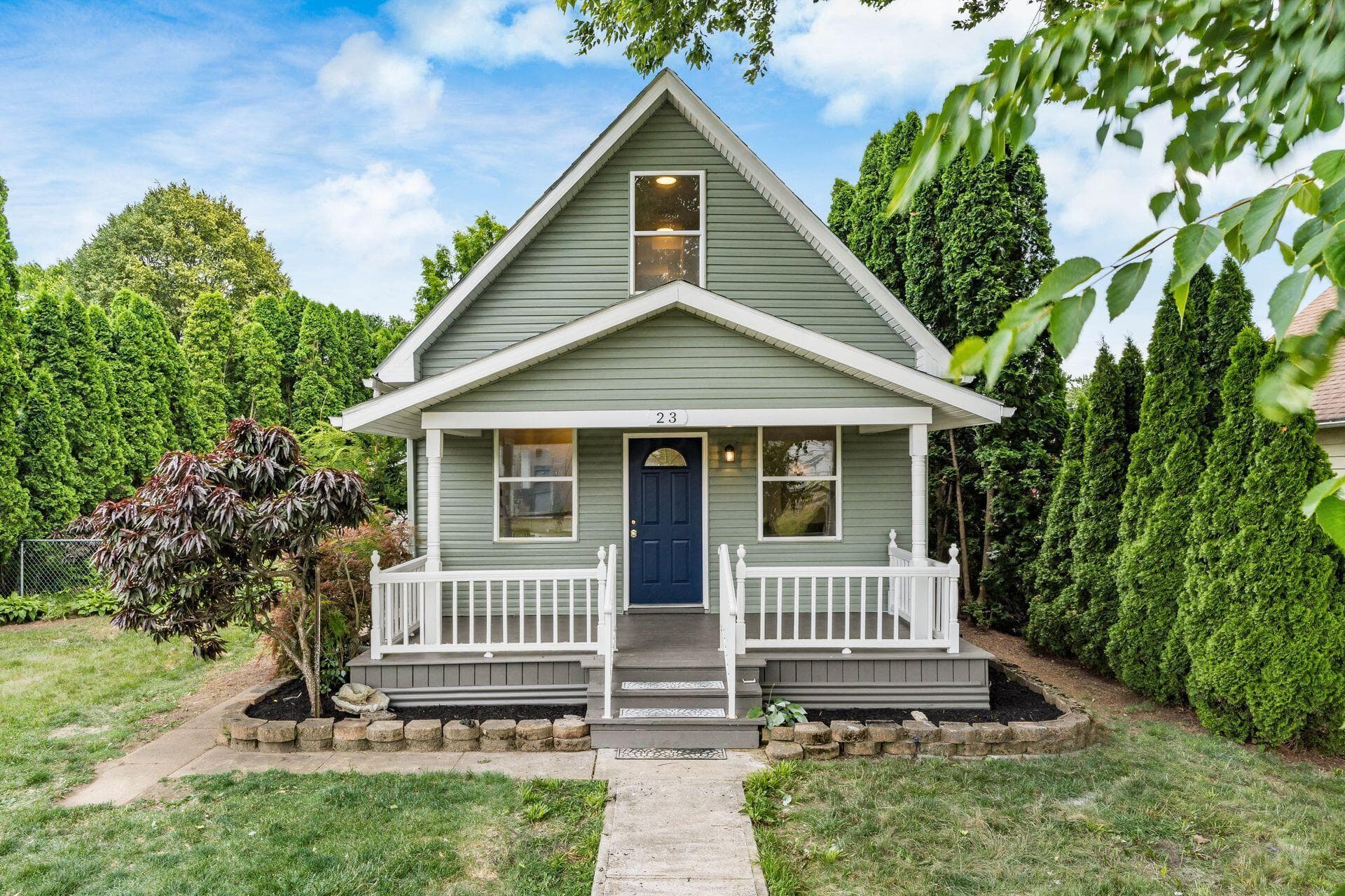 23 E Oak Street, Canal Winchester, OH 43110