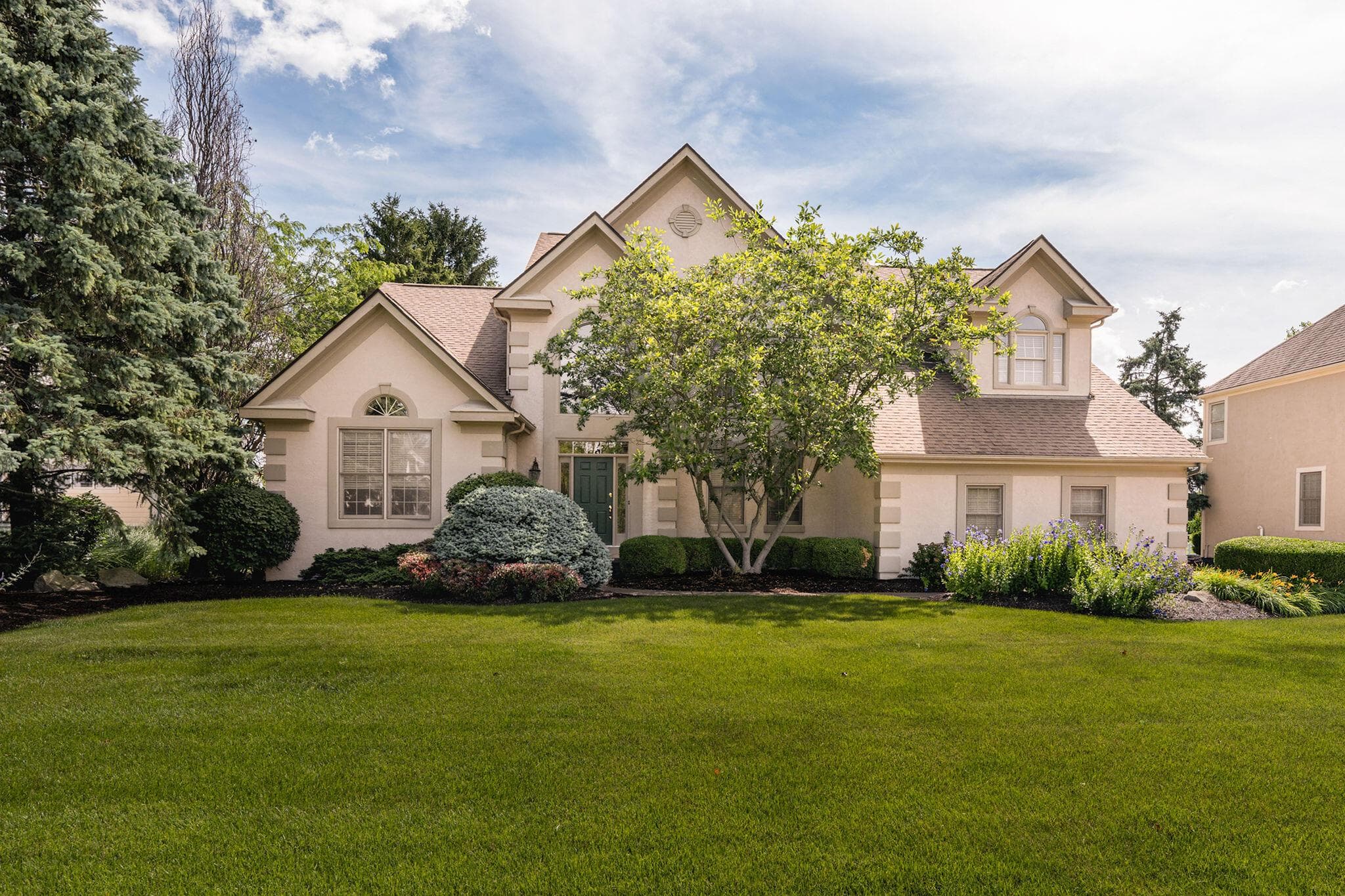 5816 Heritage Lakes Drive, Hilliard, OH 43026