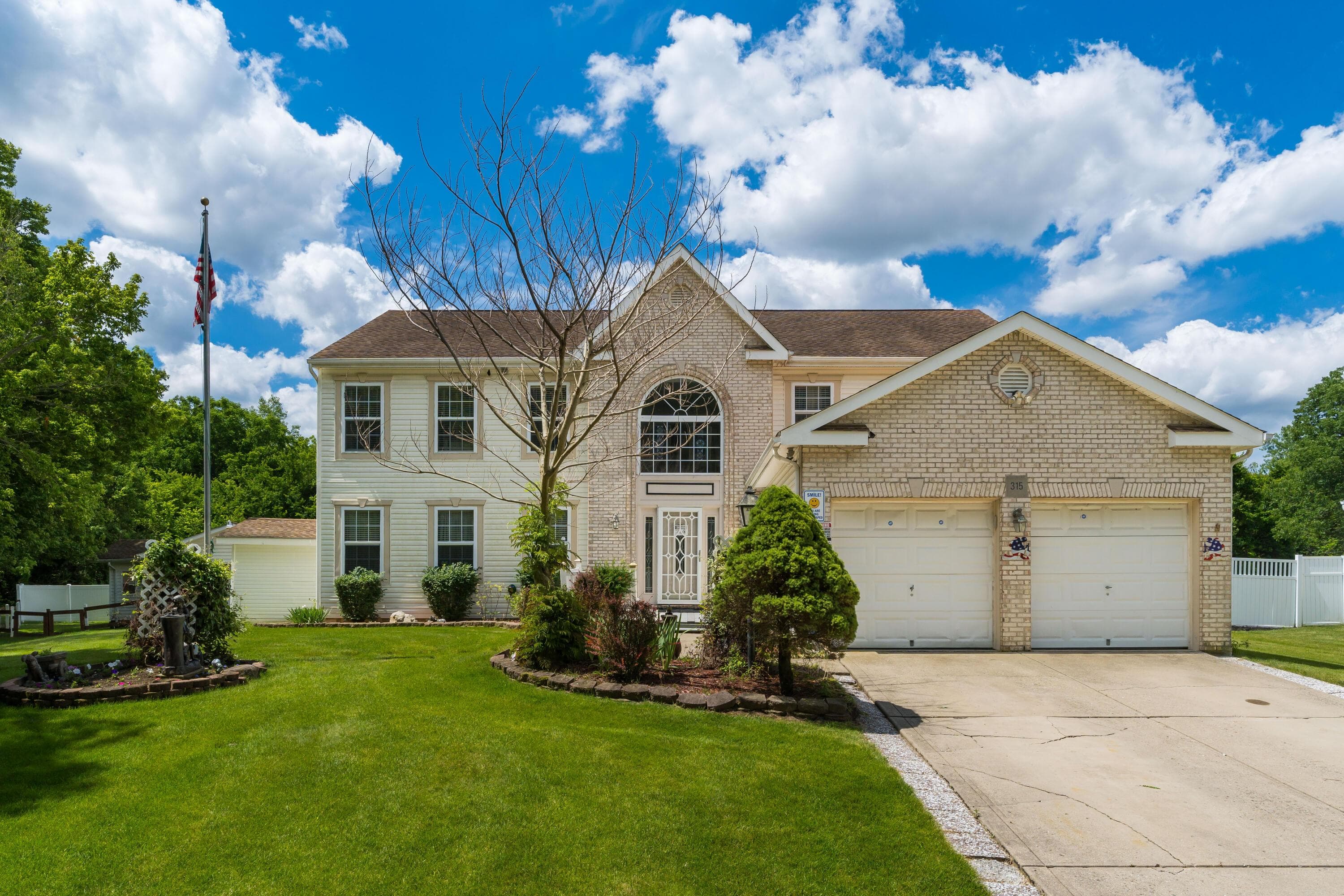 315 Mackenzie Drive, Pickerington, OH 43147
