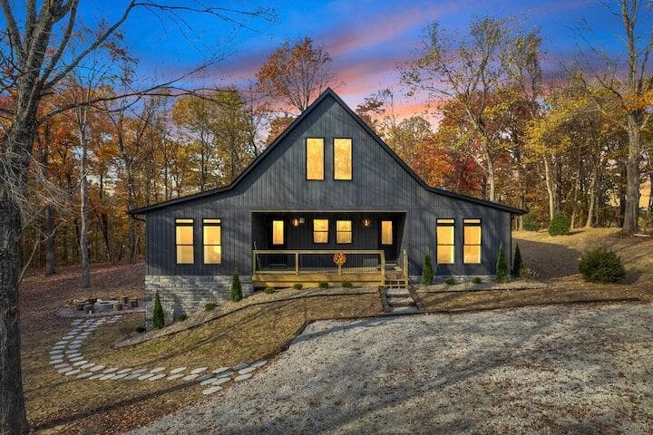 5847 Township Road 250, Logan, OH 43138