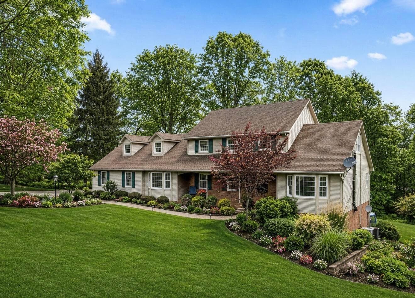 1760 Innisbrook Lane, Zanesville, OH 43701