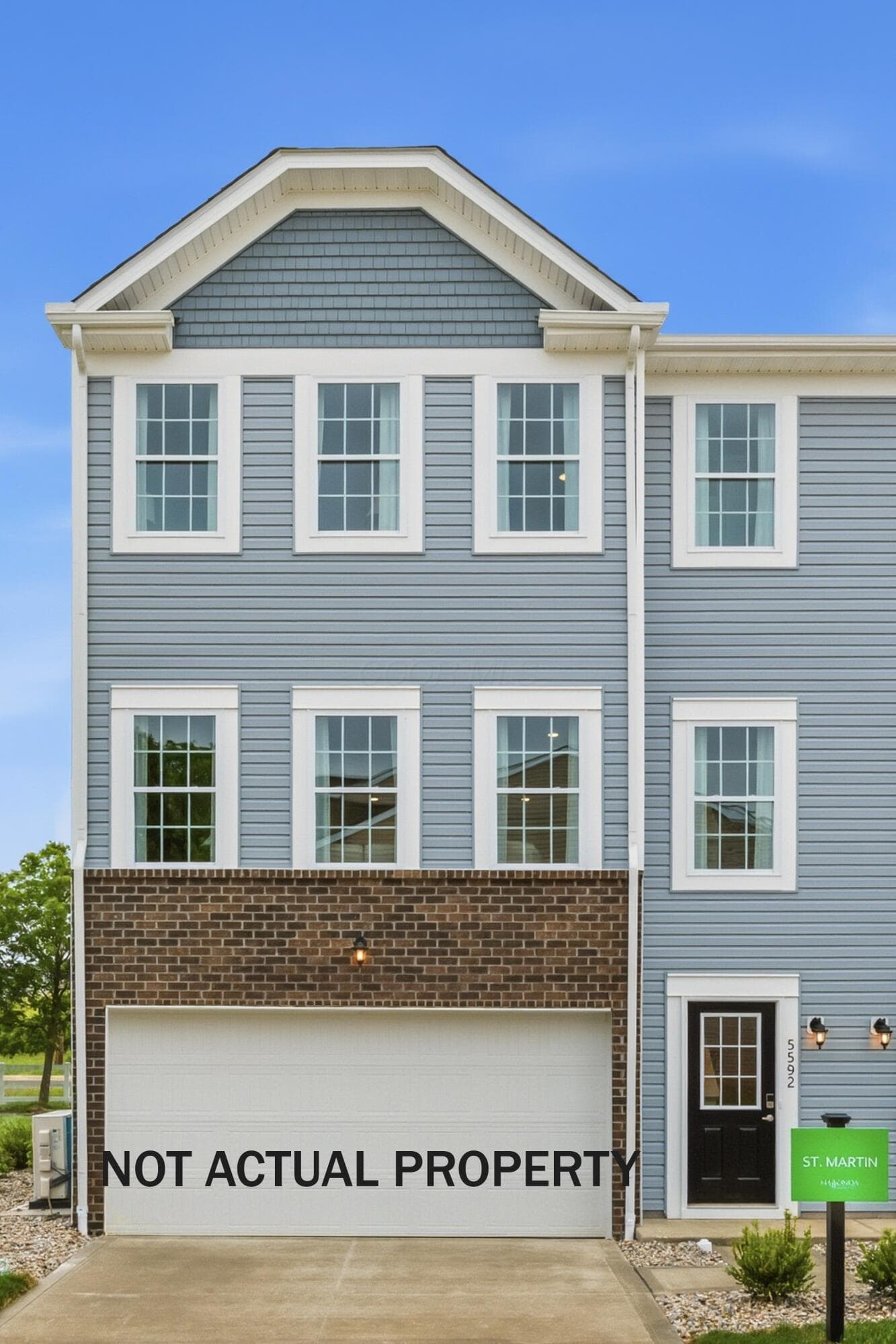5618 Village Channel Drive, Canal Winchester, OH 43110