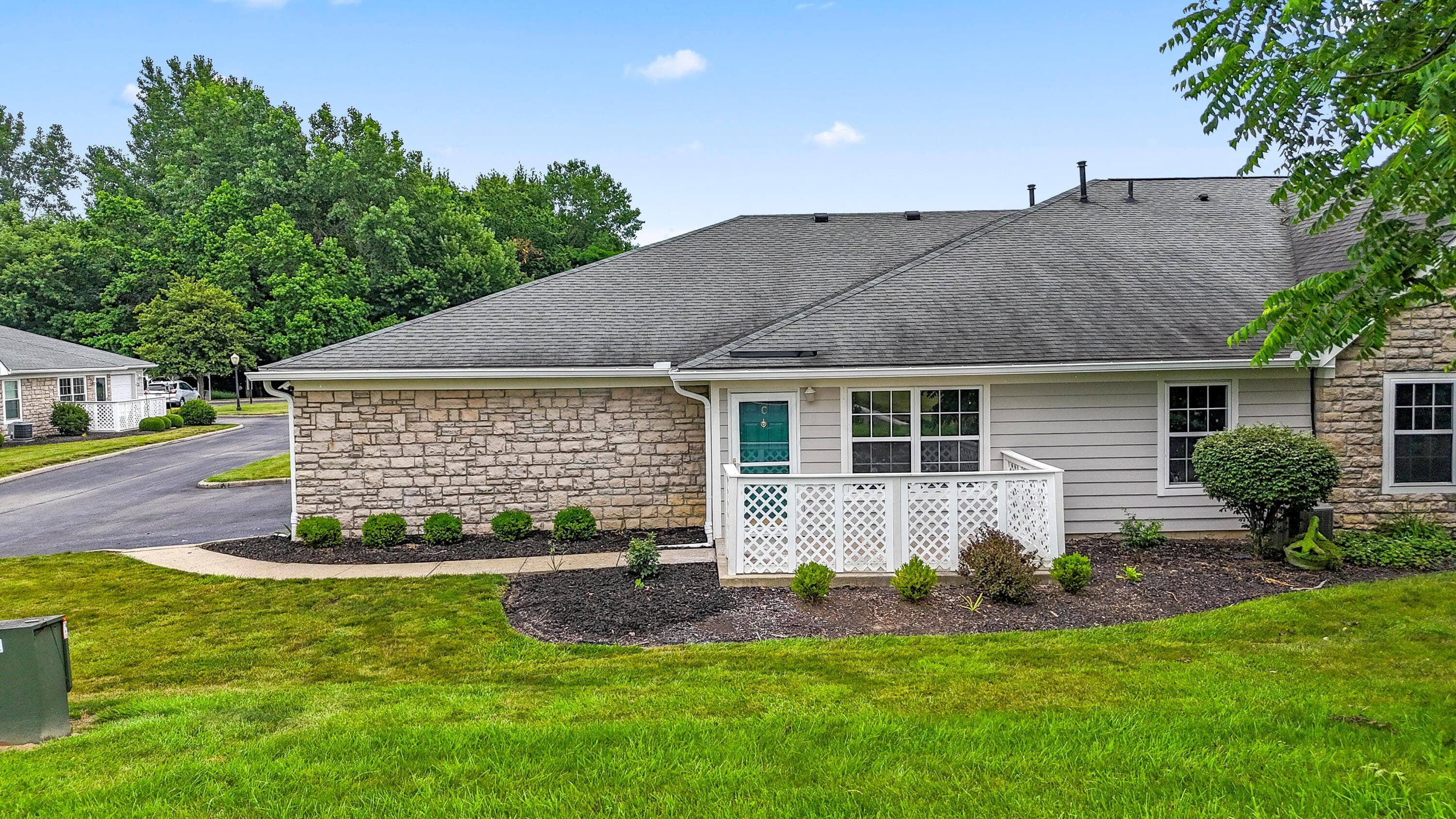 185 Groveport Pike #4C, Canal Winchester, OH 43110