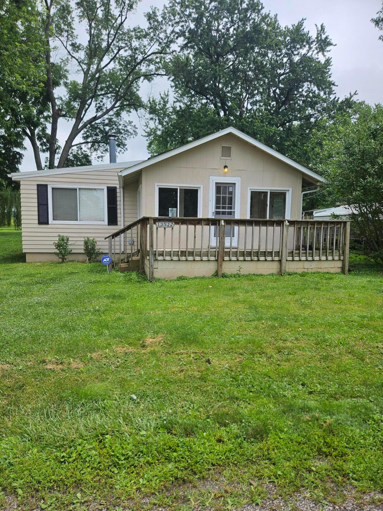 13522 Queen Road NE, Thornville, OH 43076