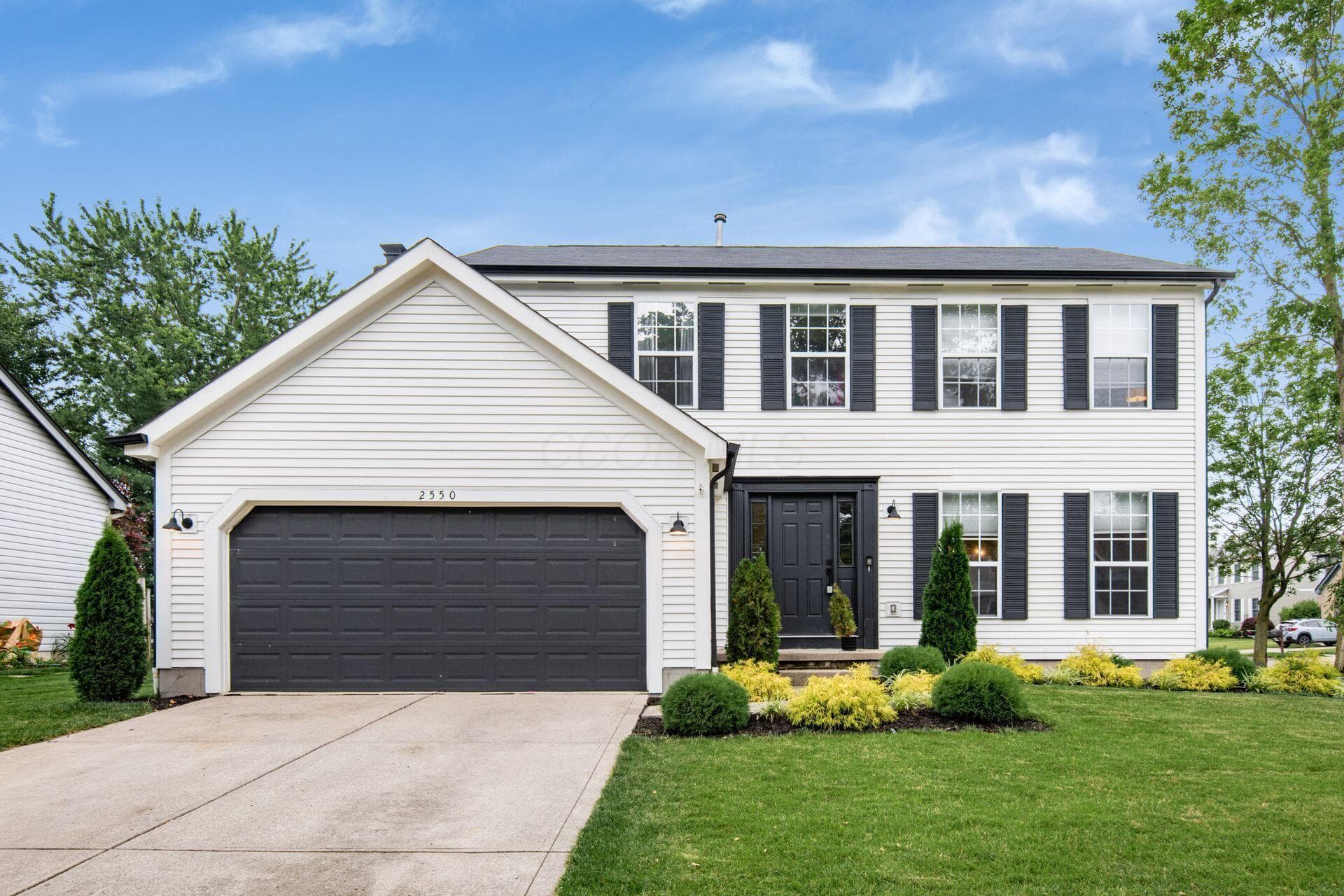 2550 Breathstone Drive, Powell, OH