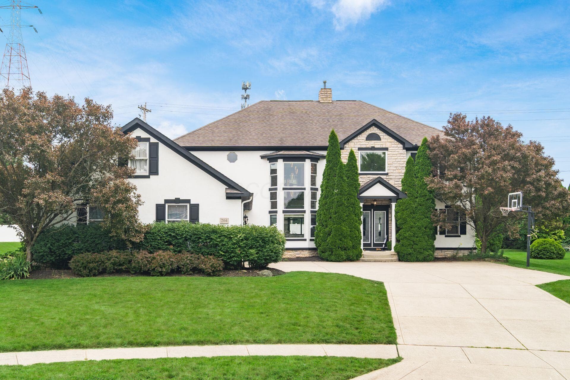 204 Oakwood Court, Westerville, OH