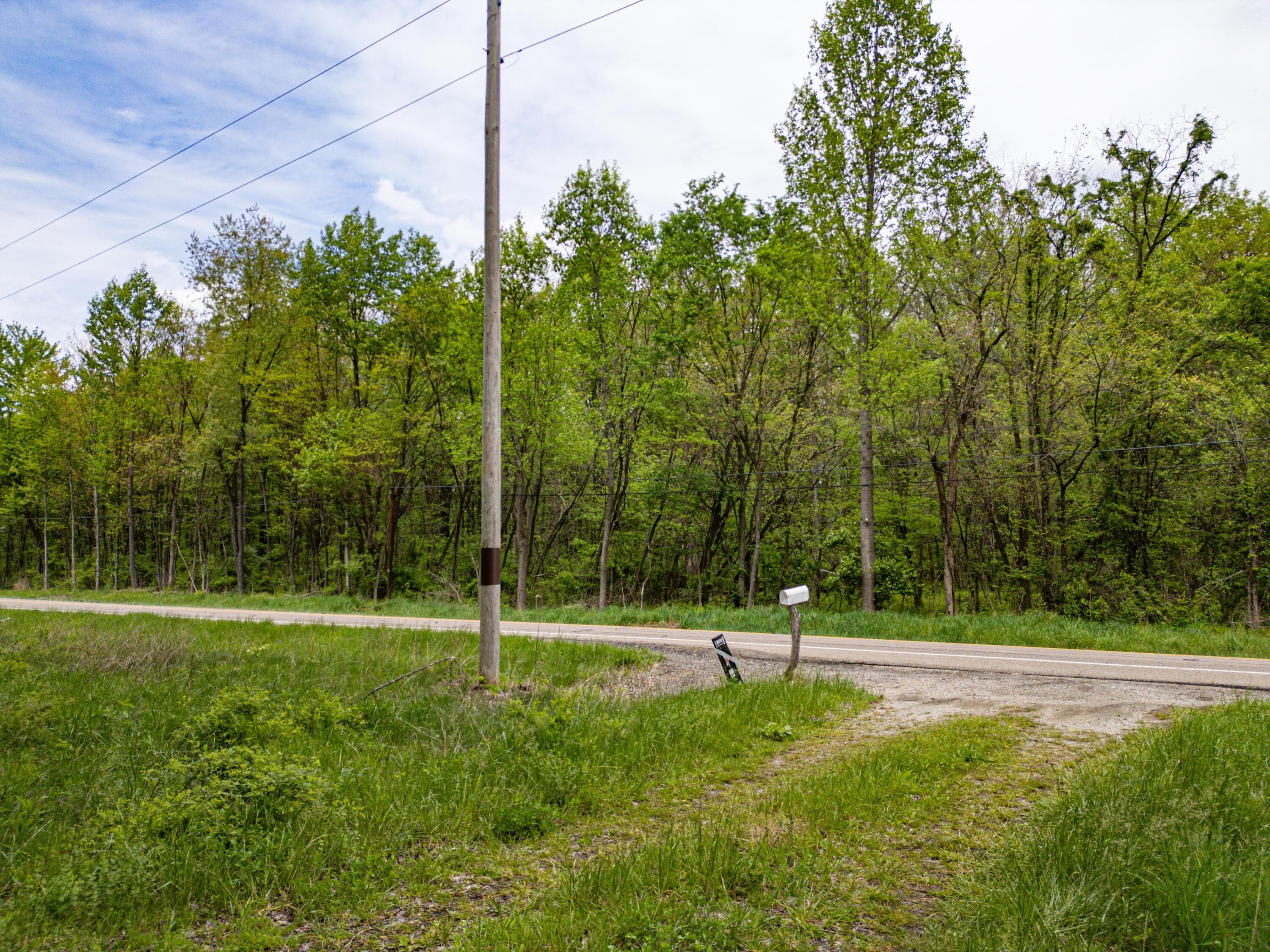 12025 Pleasant Valley Road NE, Frazeysburg, OH 43822