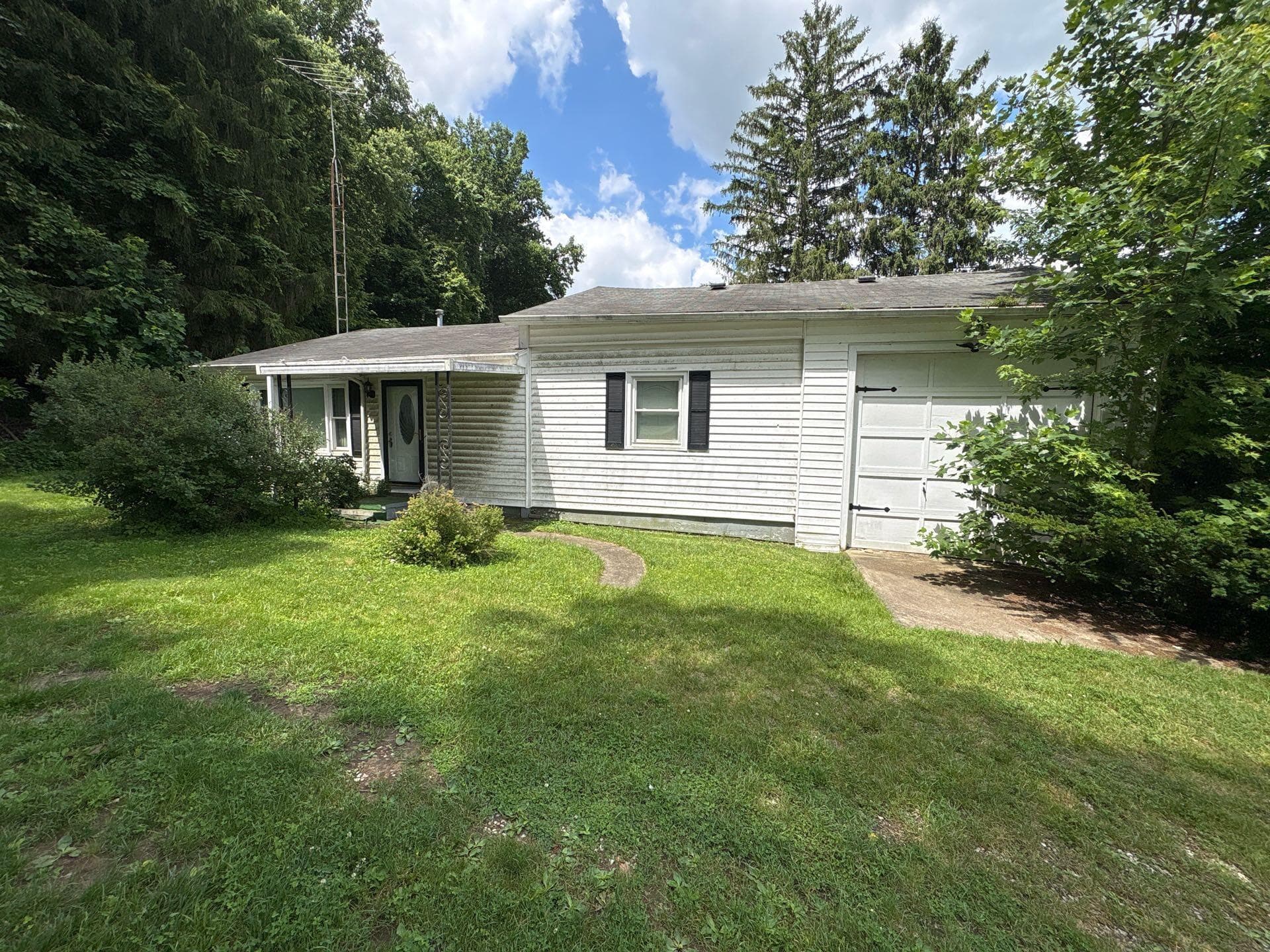 942 Meadowview Avenue, Lancaster, OH 43130