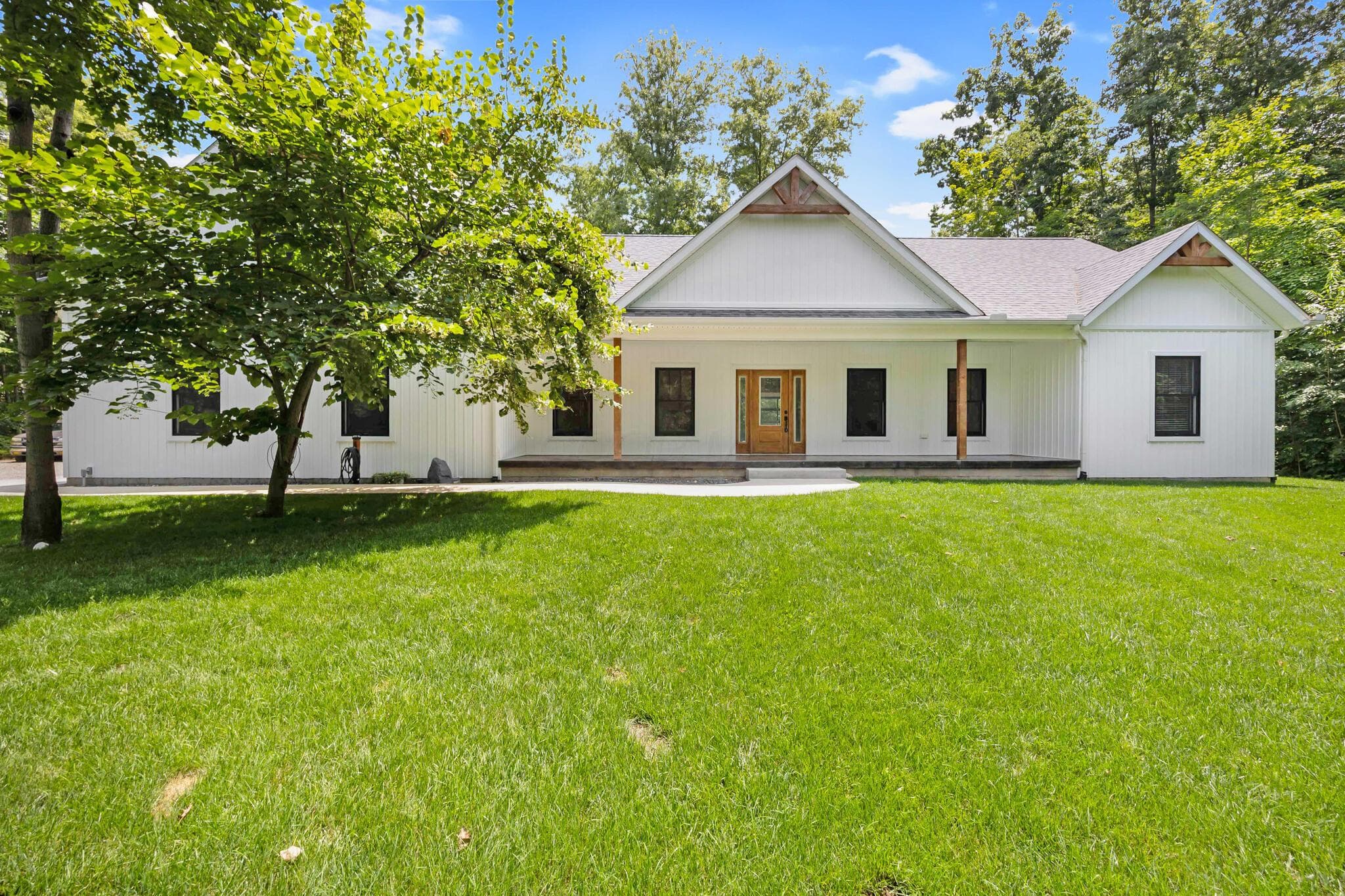 9925 Seneca Drive, Huntsville, OH 43324
