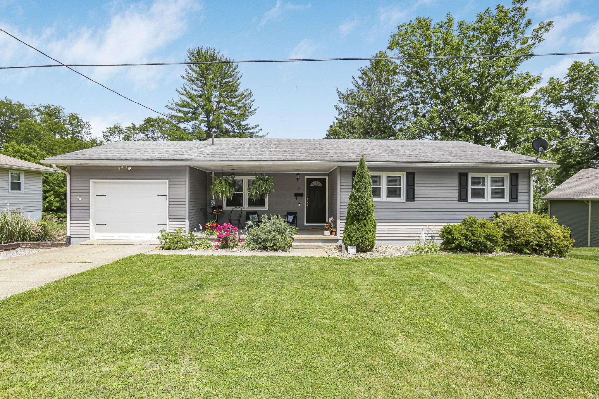 7 Garfield Avenue, New Concord, OH 43762