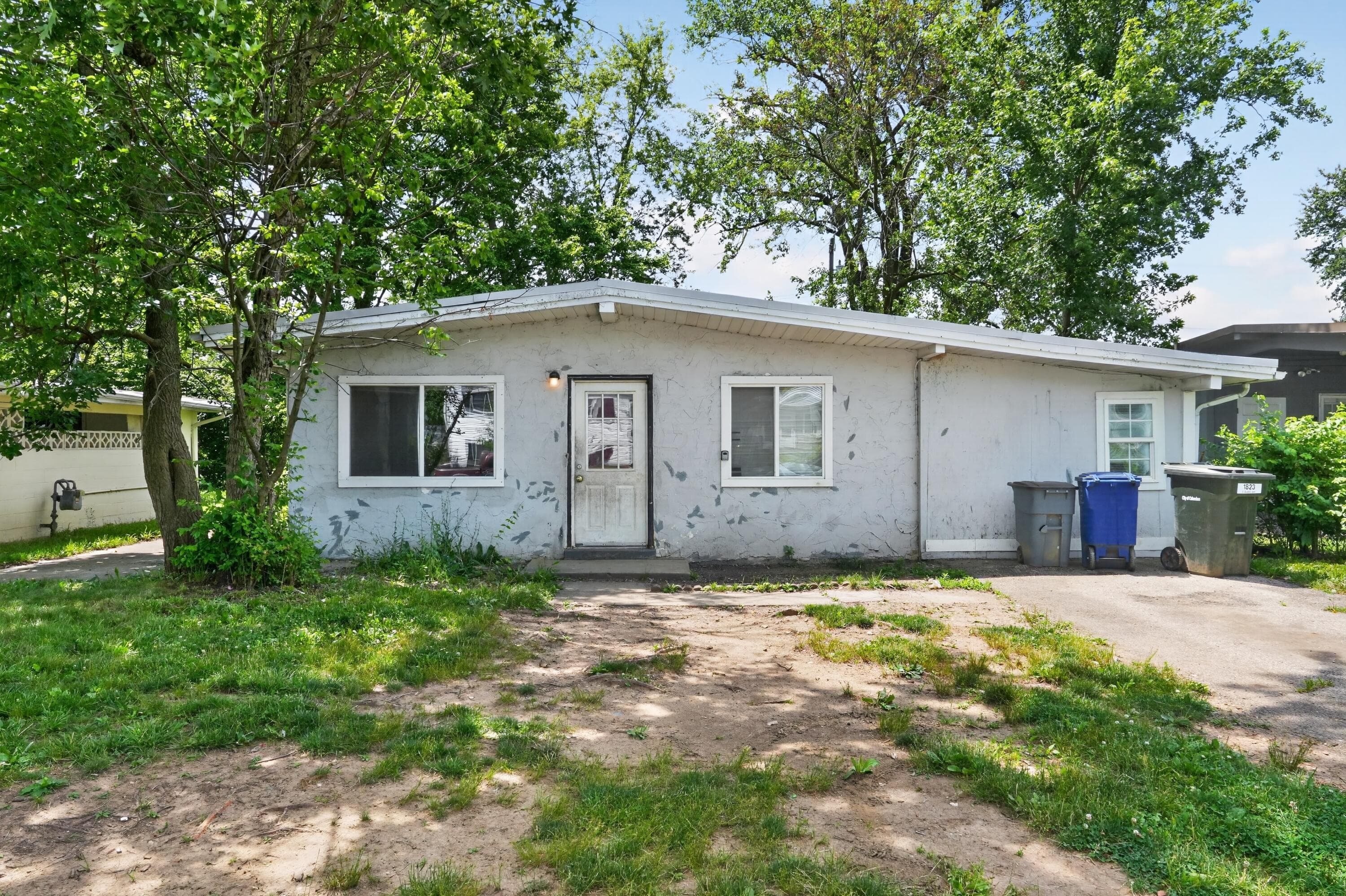 1823 E Blake Avenue, Columbus, OH 43219