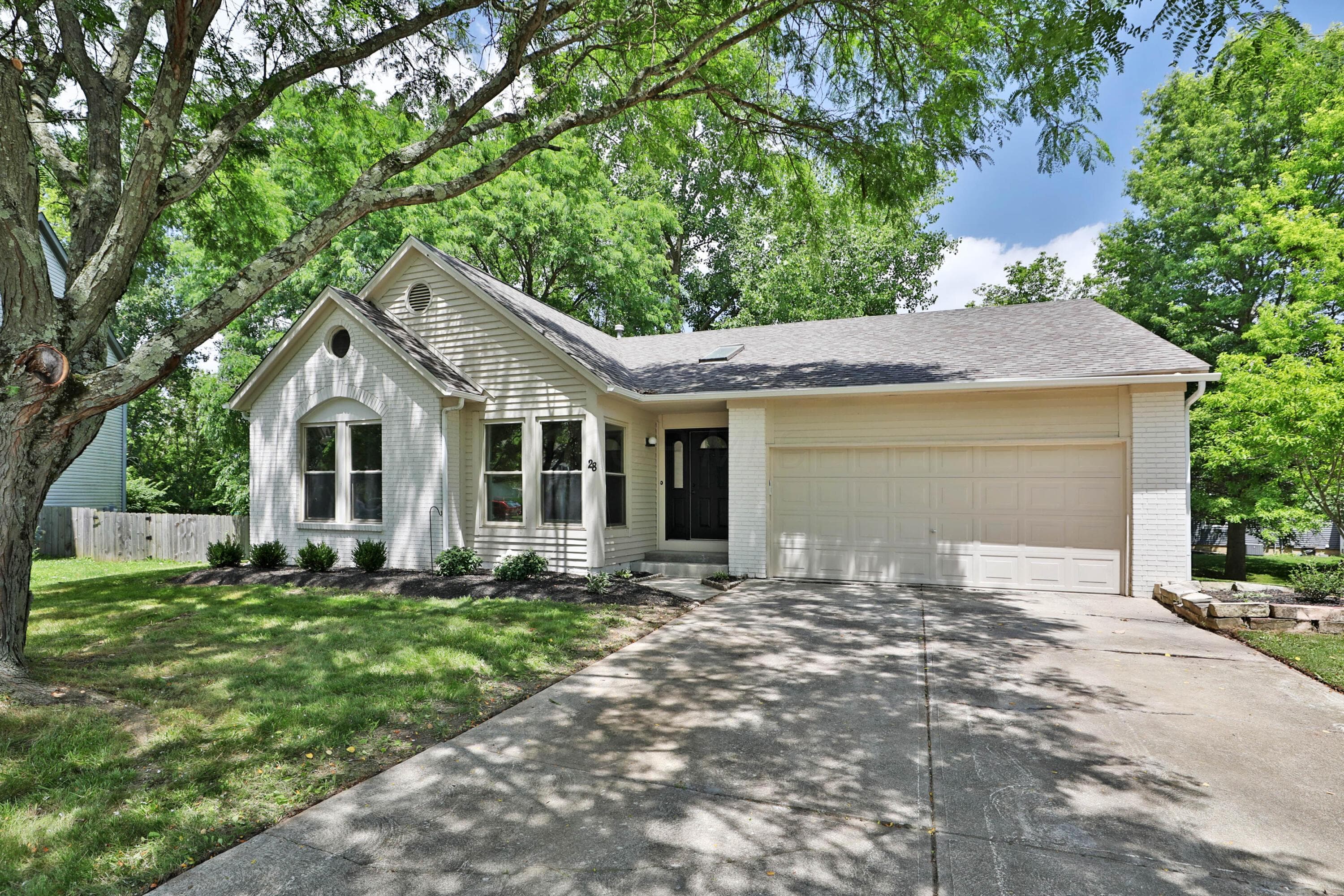 28 Meadow View Court, Powell, OH 43065
