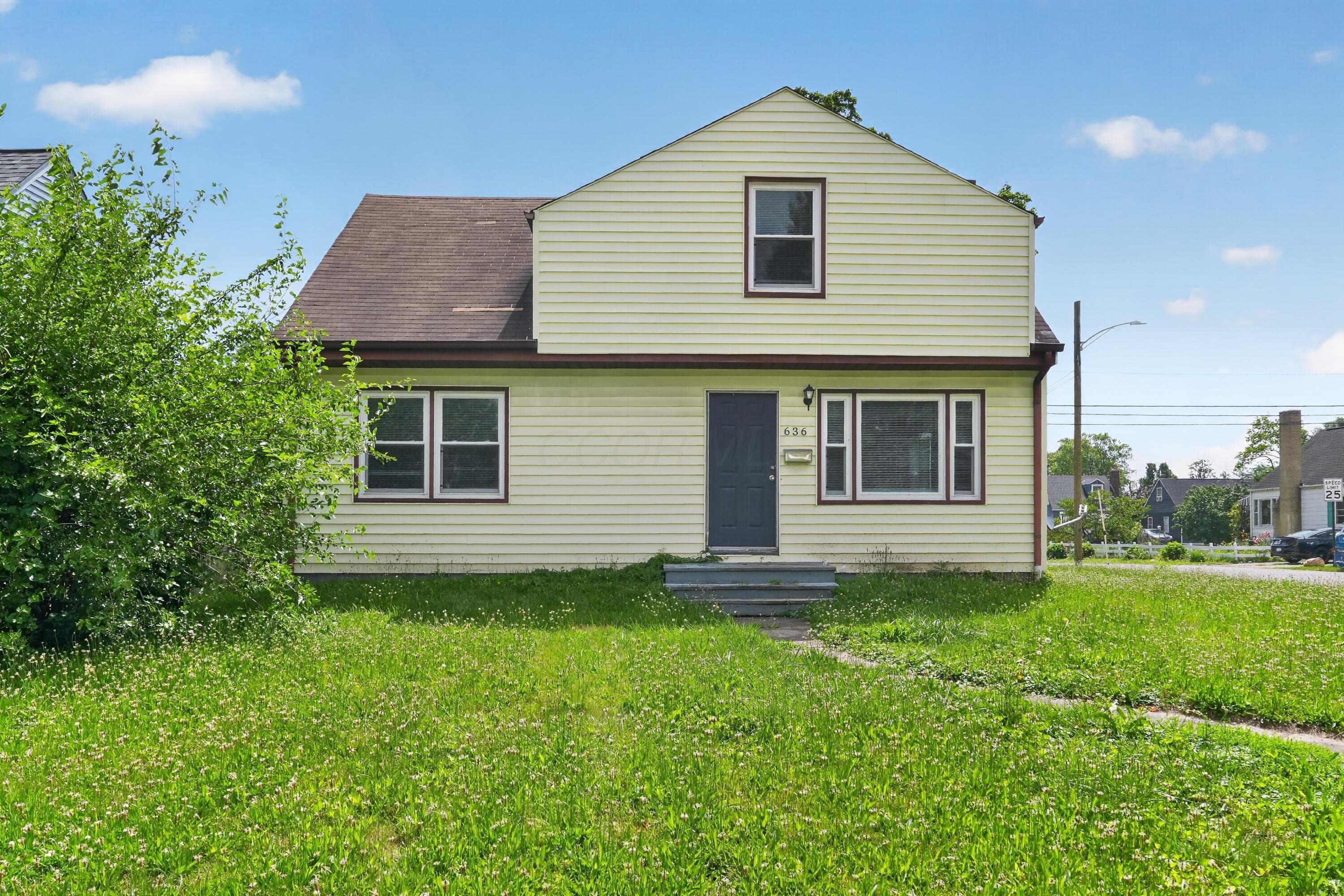 636 S Ashburton Road, Columbus, OH 43213