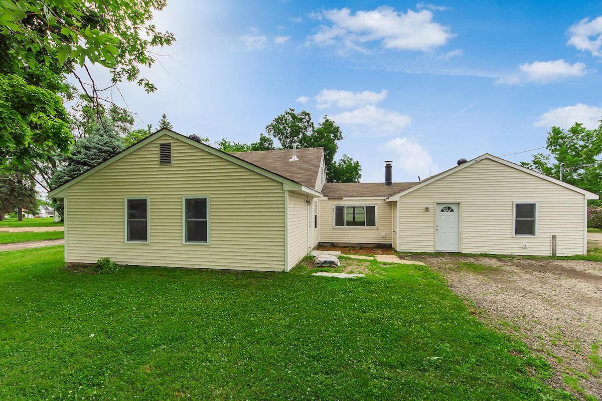 2476 Broadway, Grove City, OH 43123