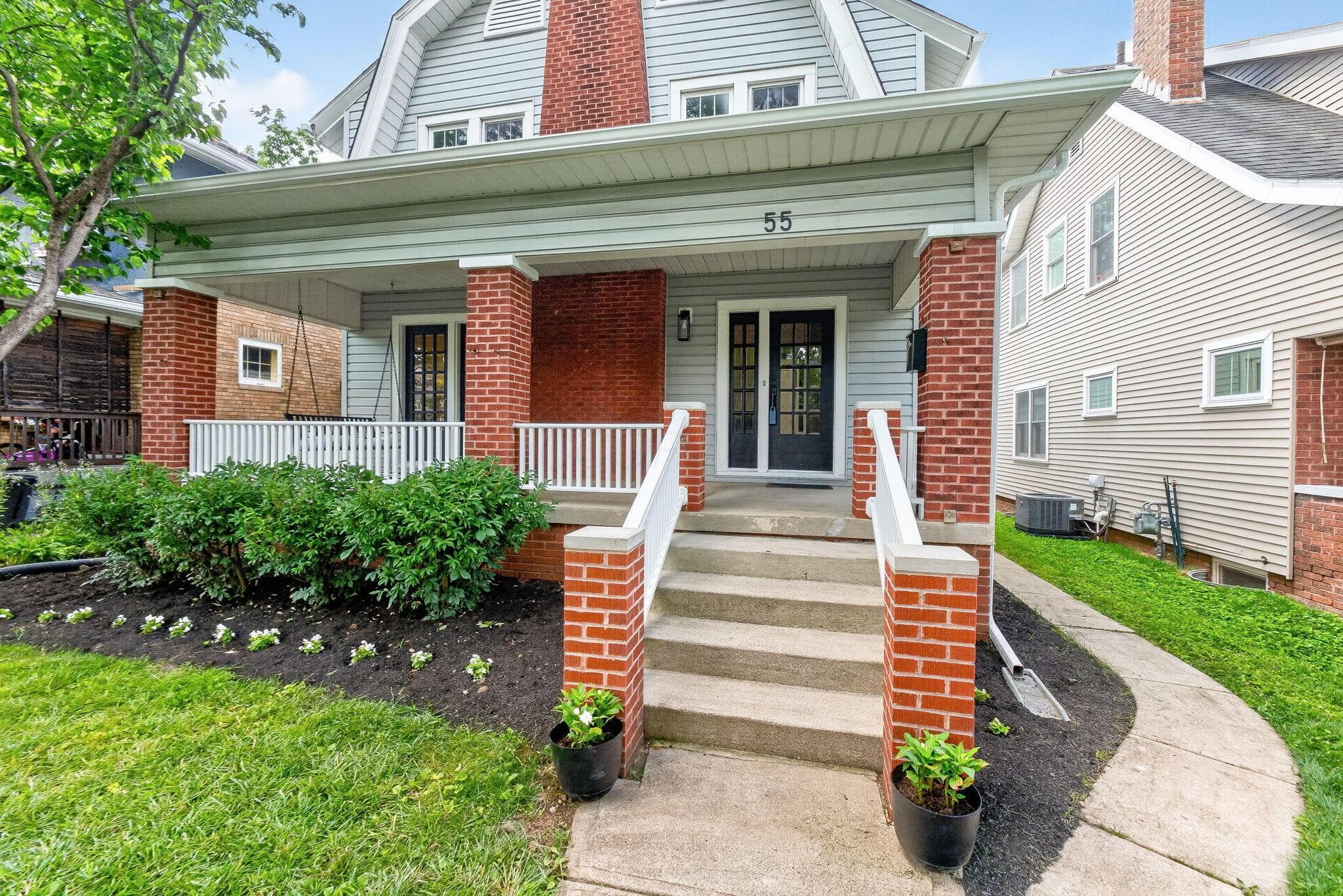 55 Oakland Park Avenue, Columbus, OH 43214