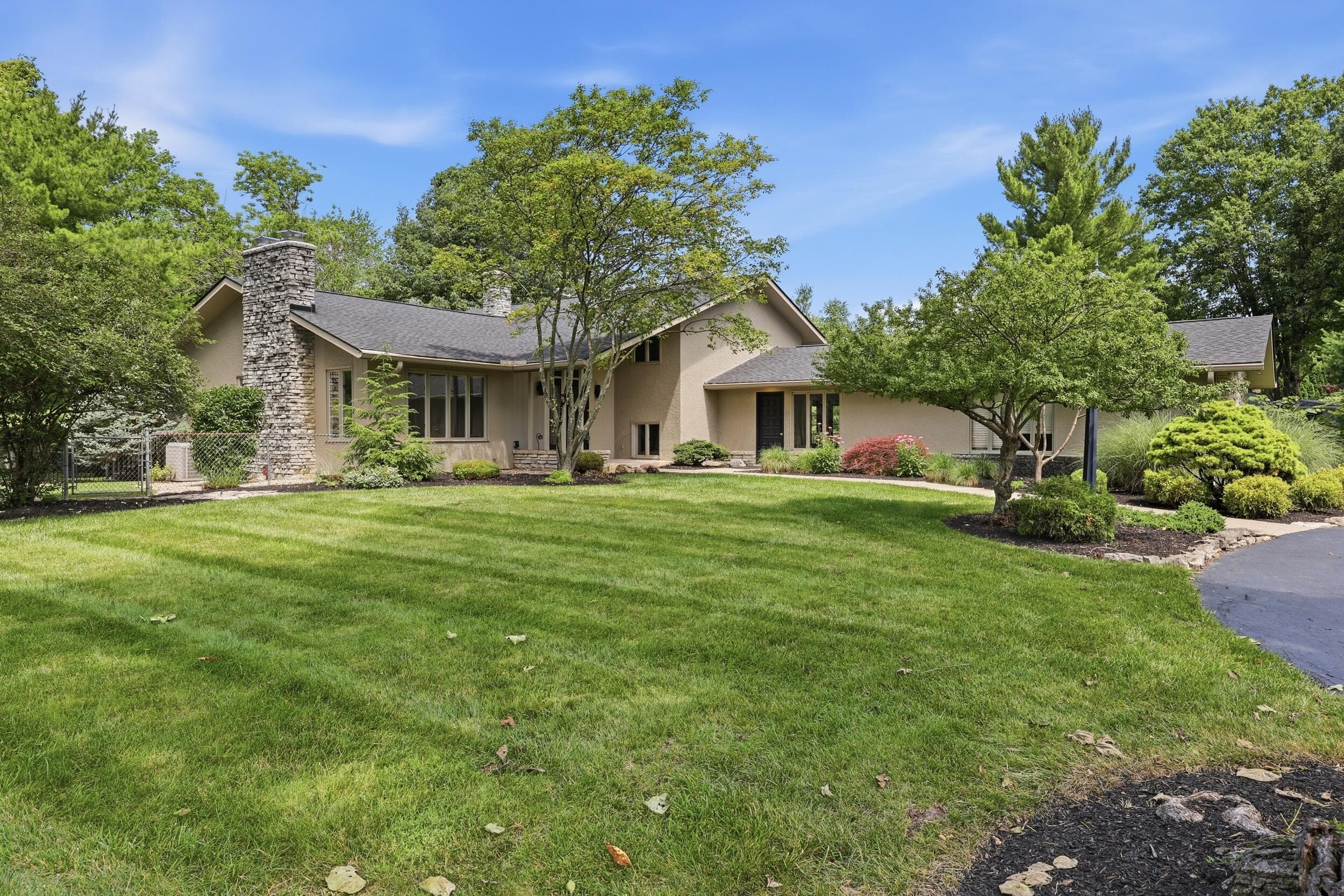4499 Summit Ridge Drive, Upper Arlington, OH