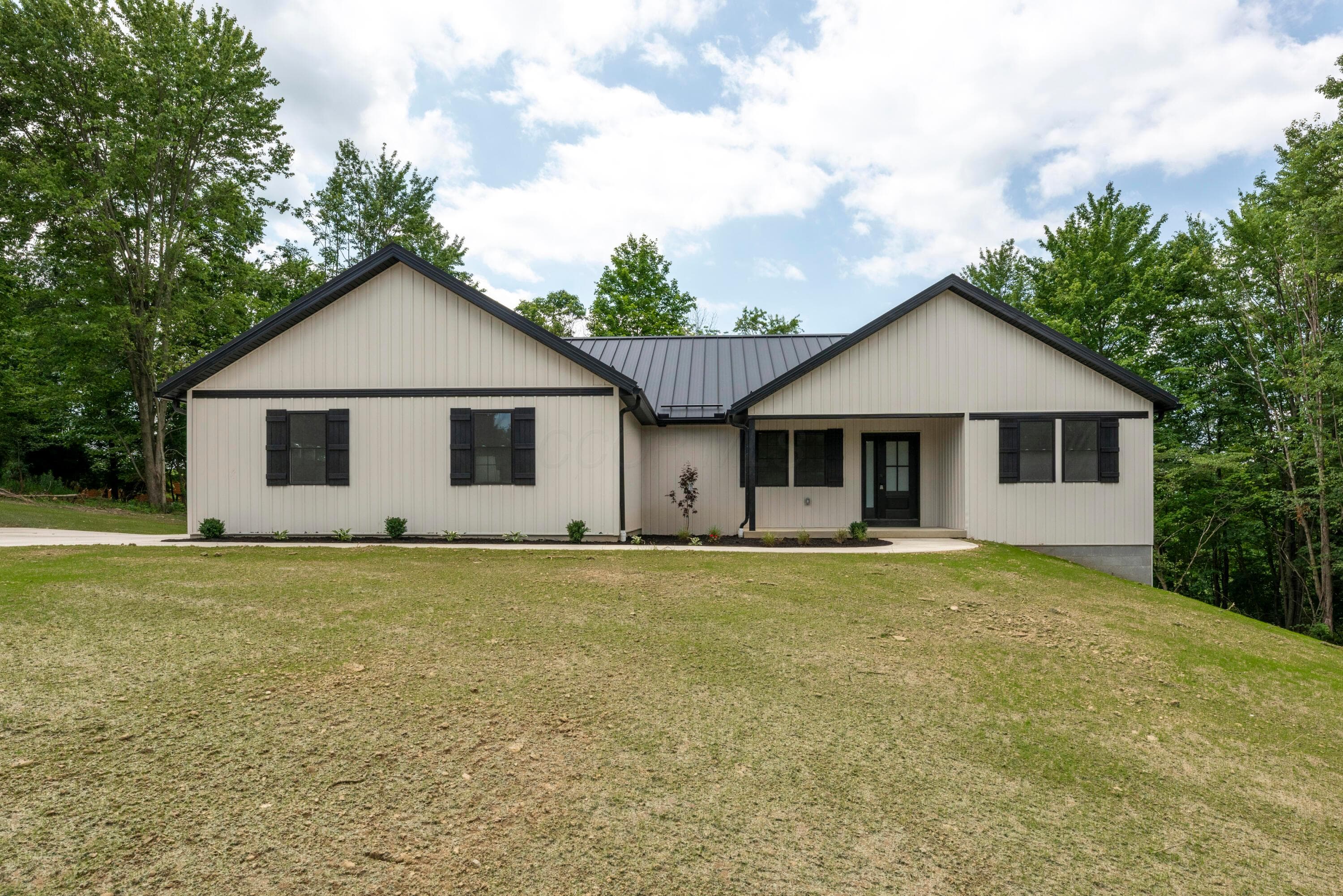 931 Country Club Drive, Howard, OH 43028