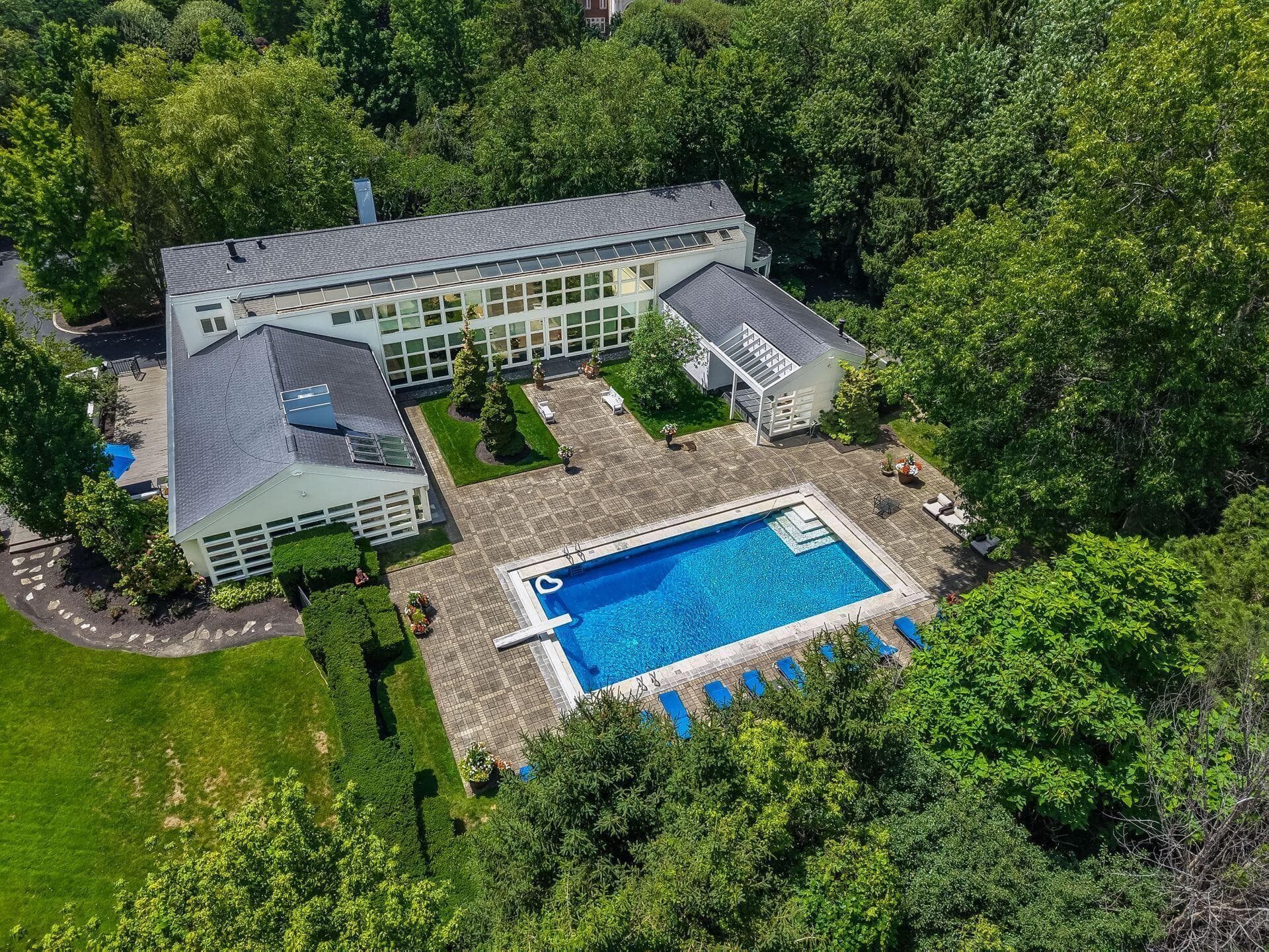 422 N Parkview Avenue, Bexley, OH 43209