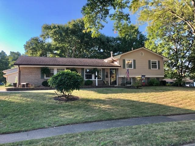 11 Avon Drive, Lexington, OH