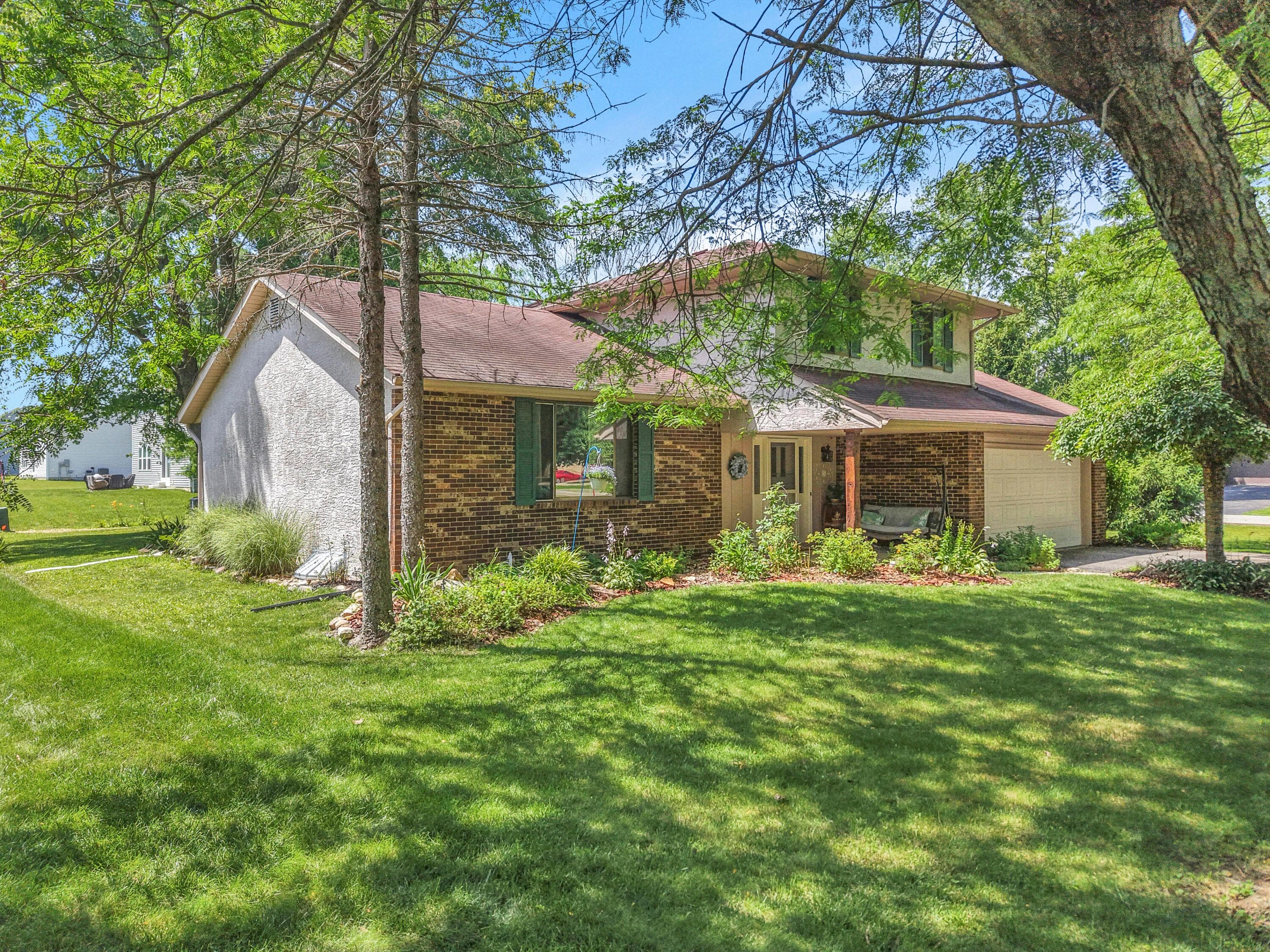 11 Roma Court SW, Etna, OH 43062