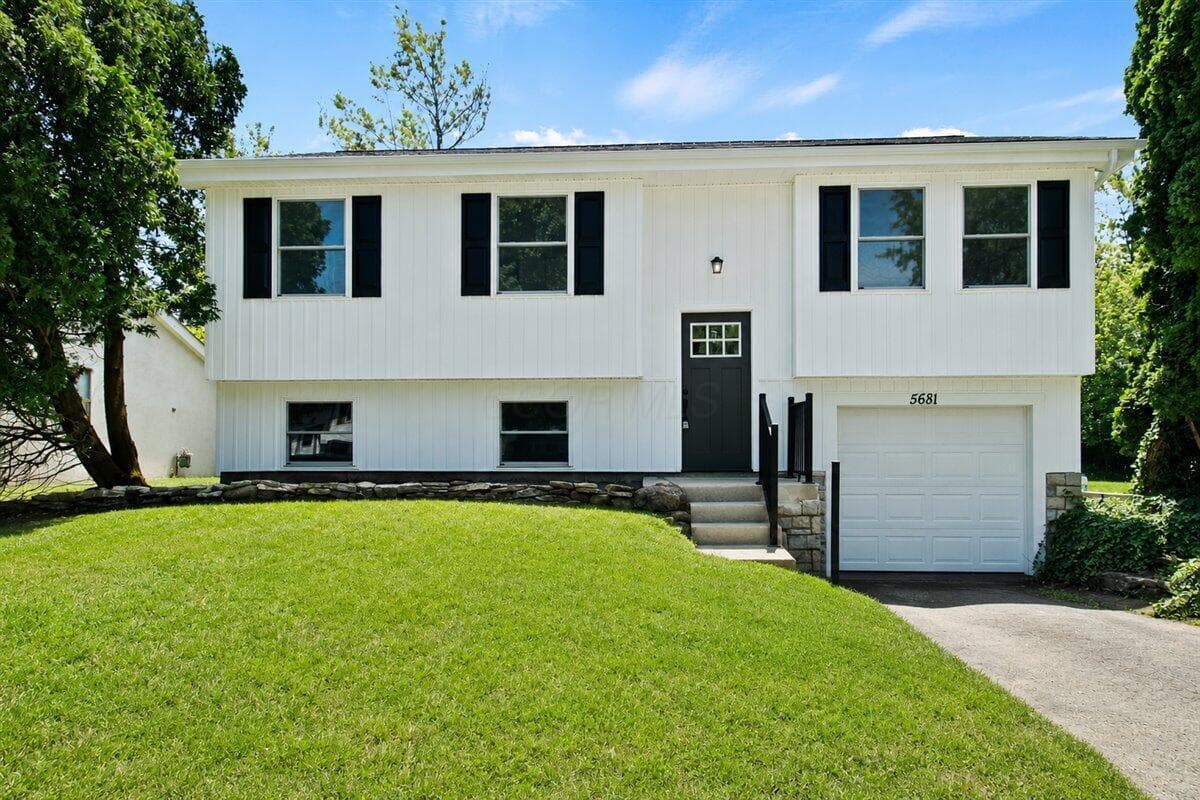 5681 Andrea Lane, Hilliard, OH