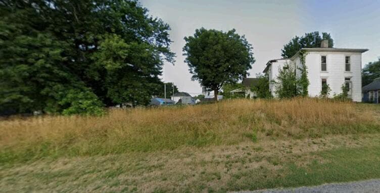 120 N East Street, New Holland, OH 43145