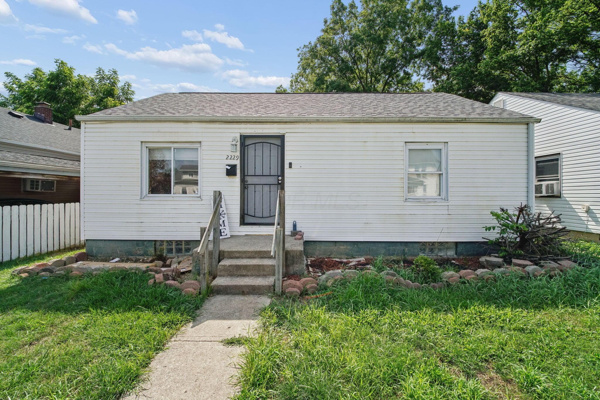 2229 Hamilton Avenue, Columbus, OH 43211