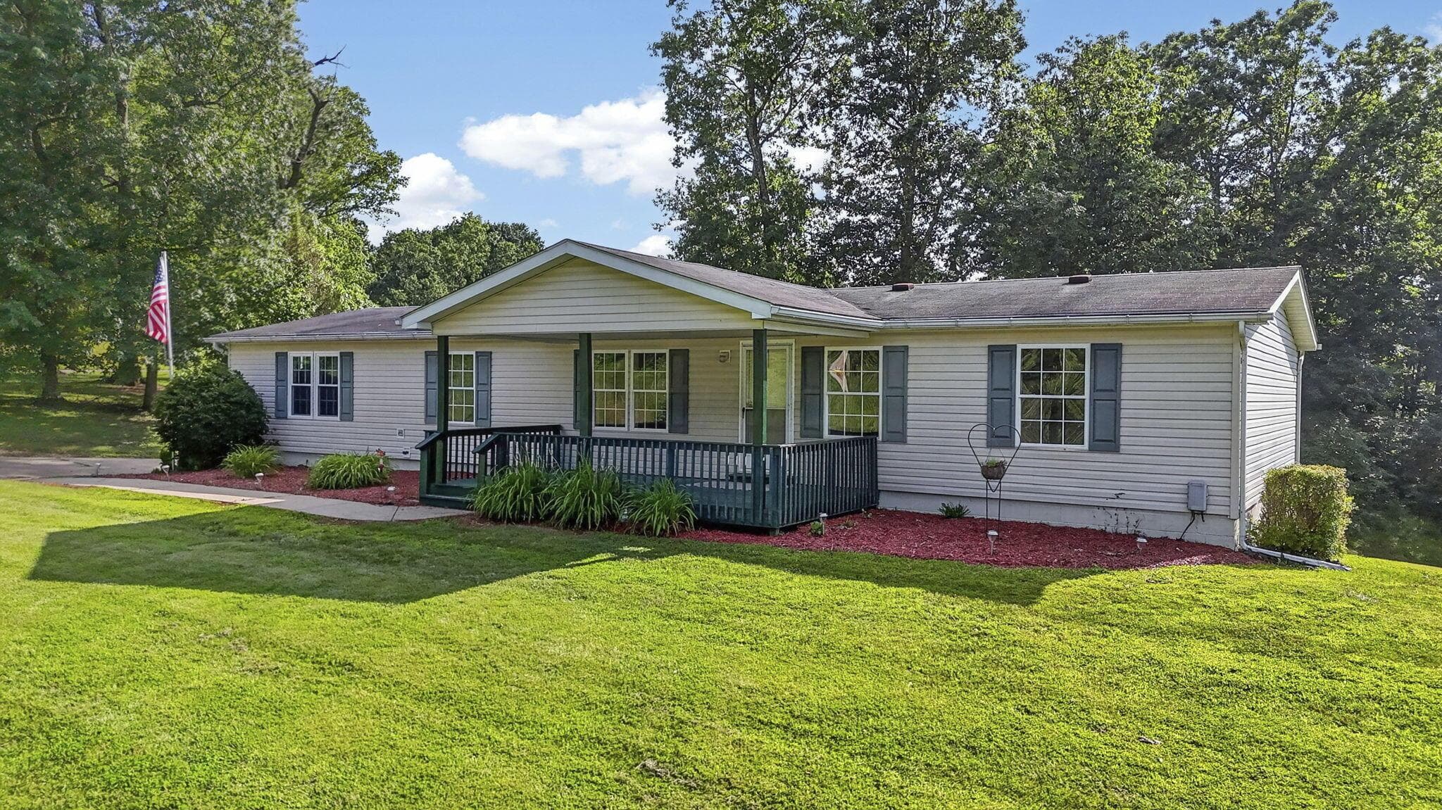 56877 Skyline Drive, Senecaville, OH 43780