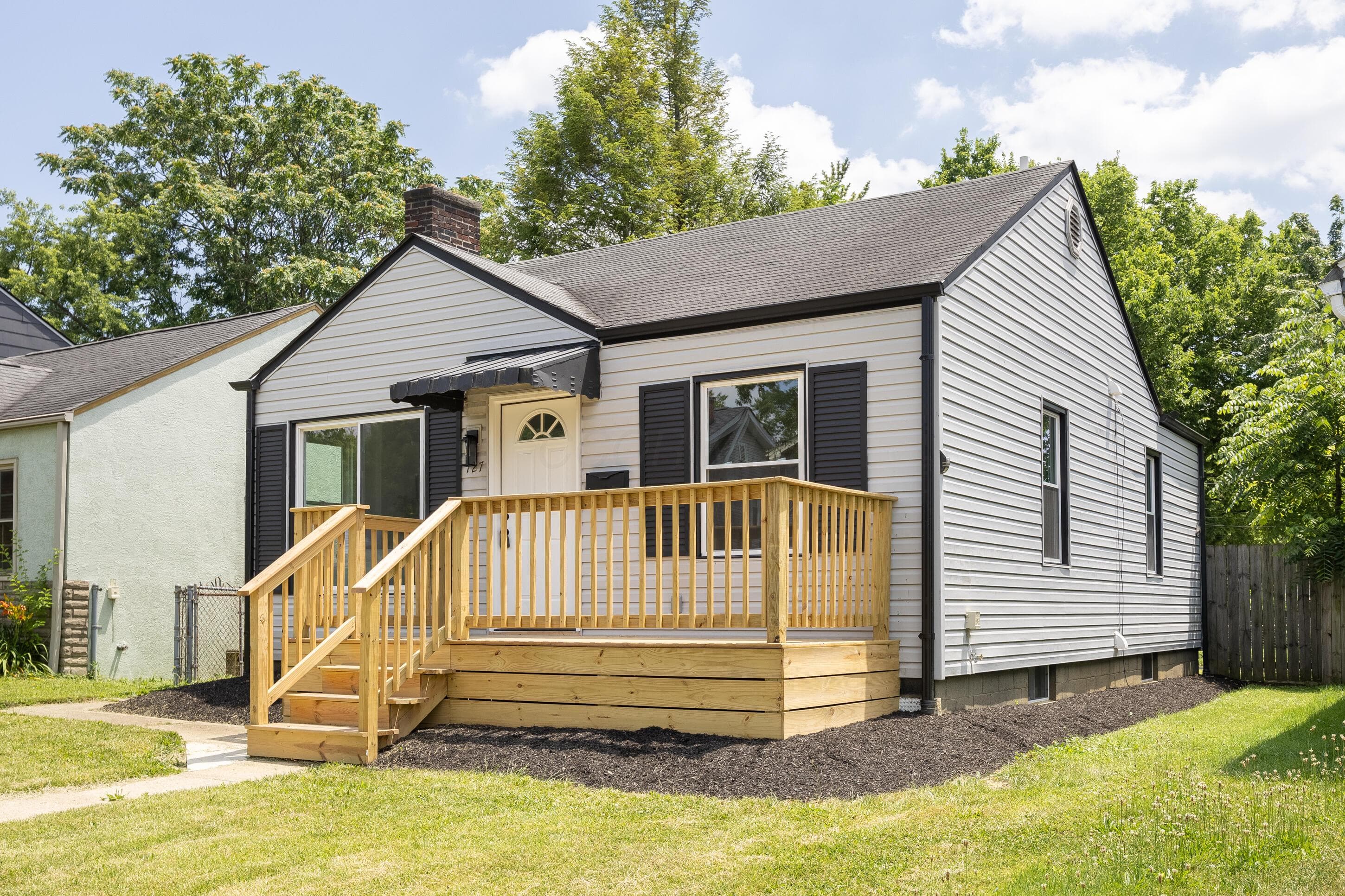 727 E Mithoff Street, Columbus, OH 43206