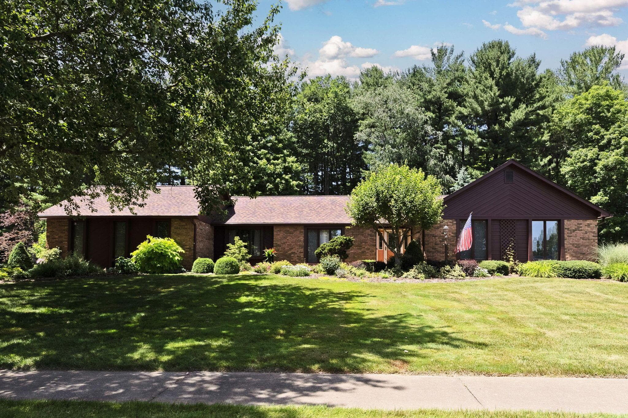 1588 Royal Oak Drive, Mansfield, OH 44906