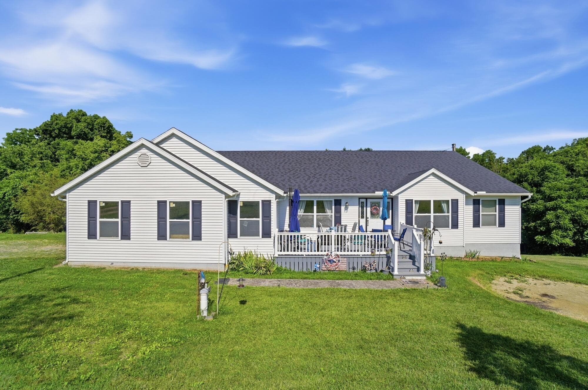 2053 Gard Lane, Mount Perry, OH 43760