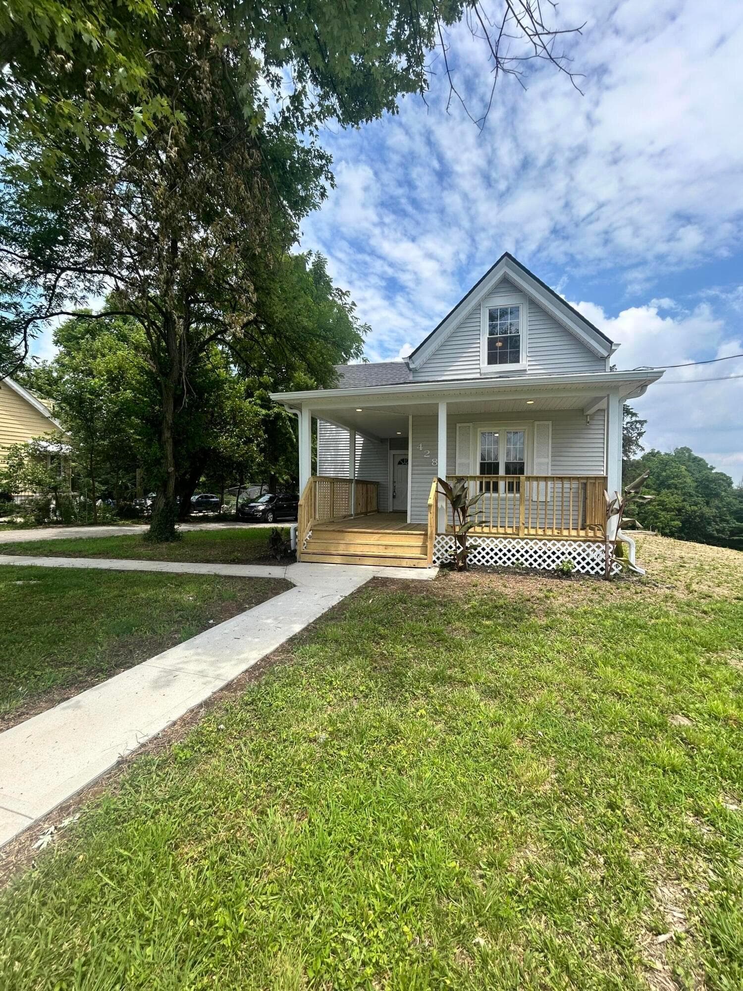 4286 Ebenezer Road, Cincinnati, OH 45248
