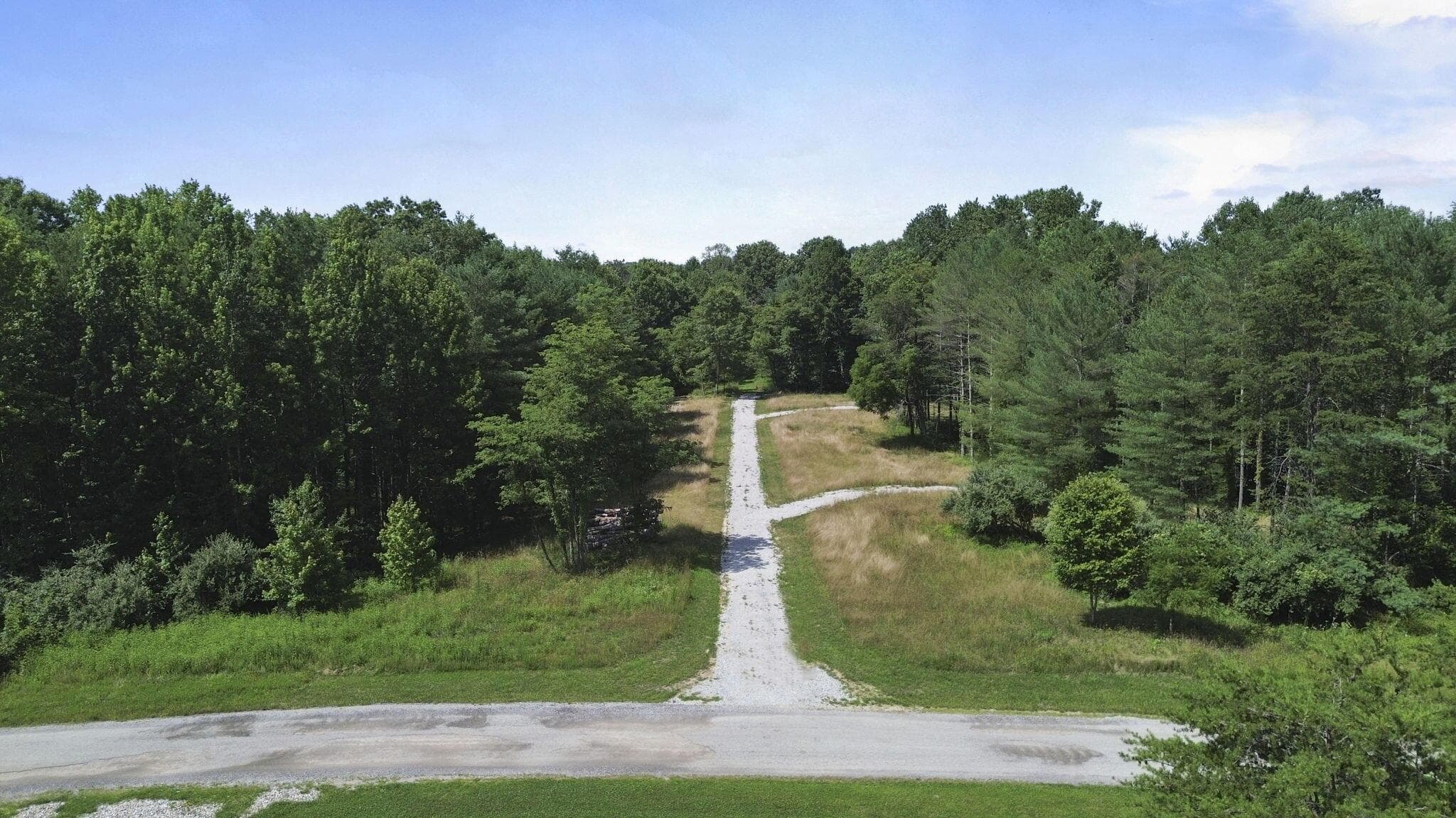 21079 Sterling Road, Logan, OH 43138