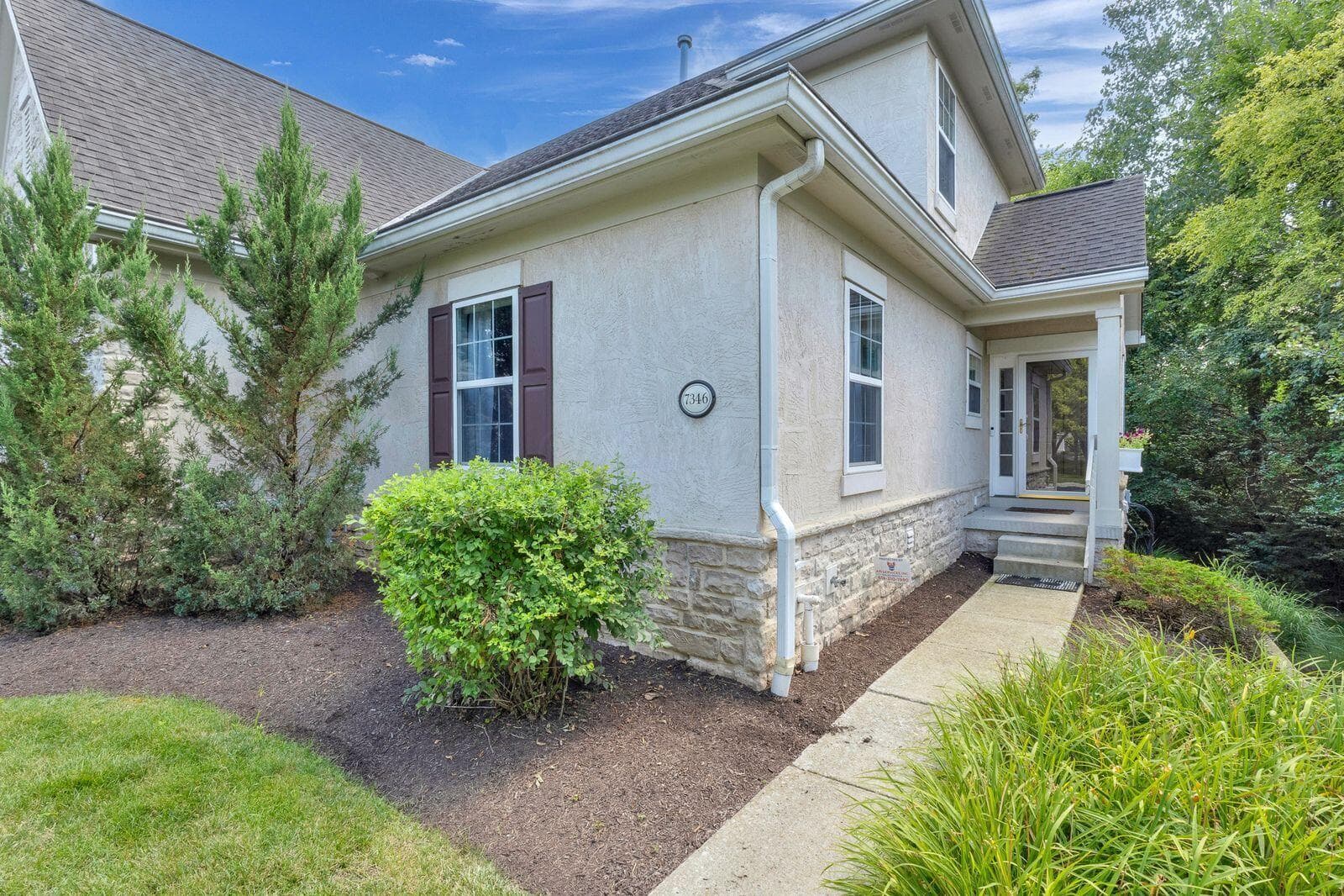 7346 Deer Valley Crossing, Powell, OH 43065