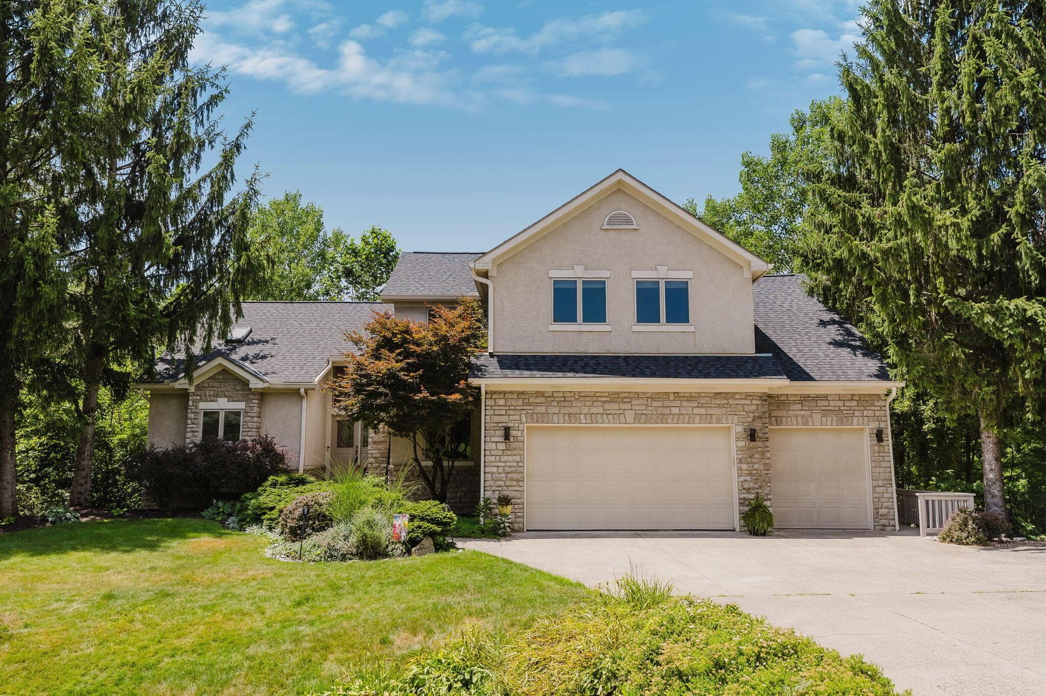 3694 Waverly Place Drive, Lewis Center, OH 43035